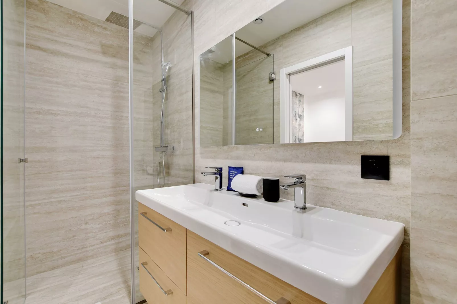 JT-35-RASPAIL-7-Salle de bain