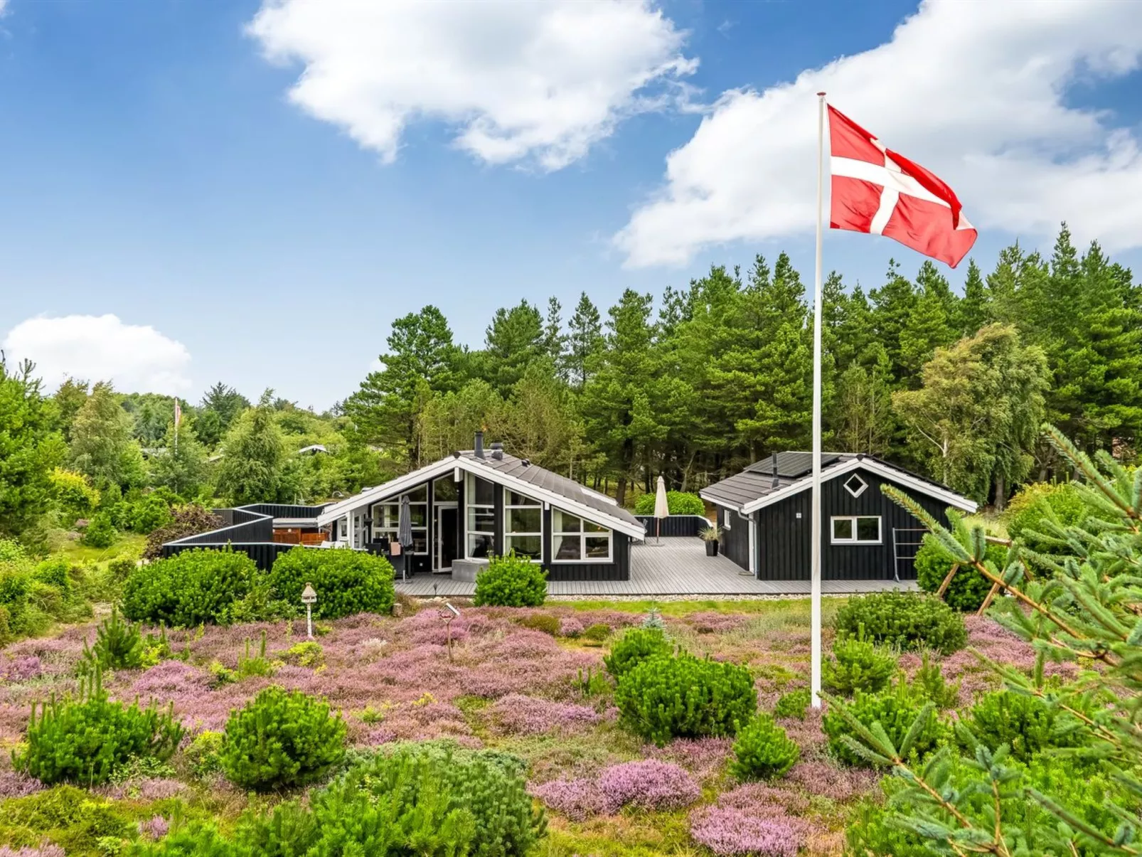 "Eeske" - 2.5km from the sea-Outside