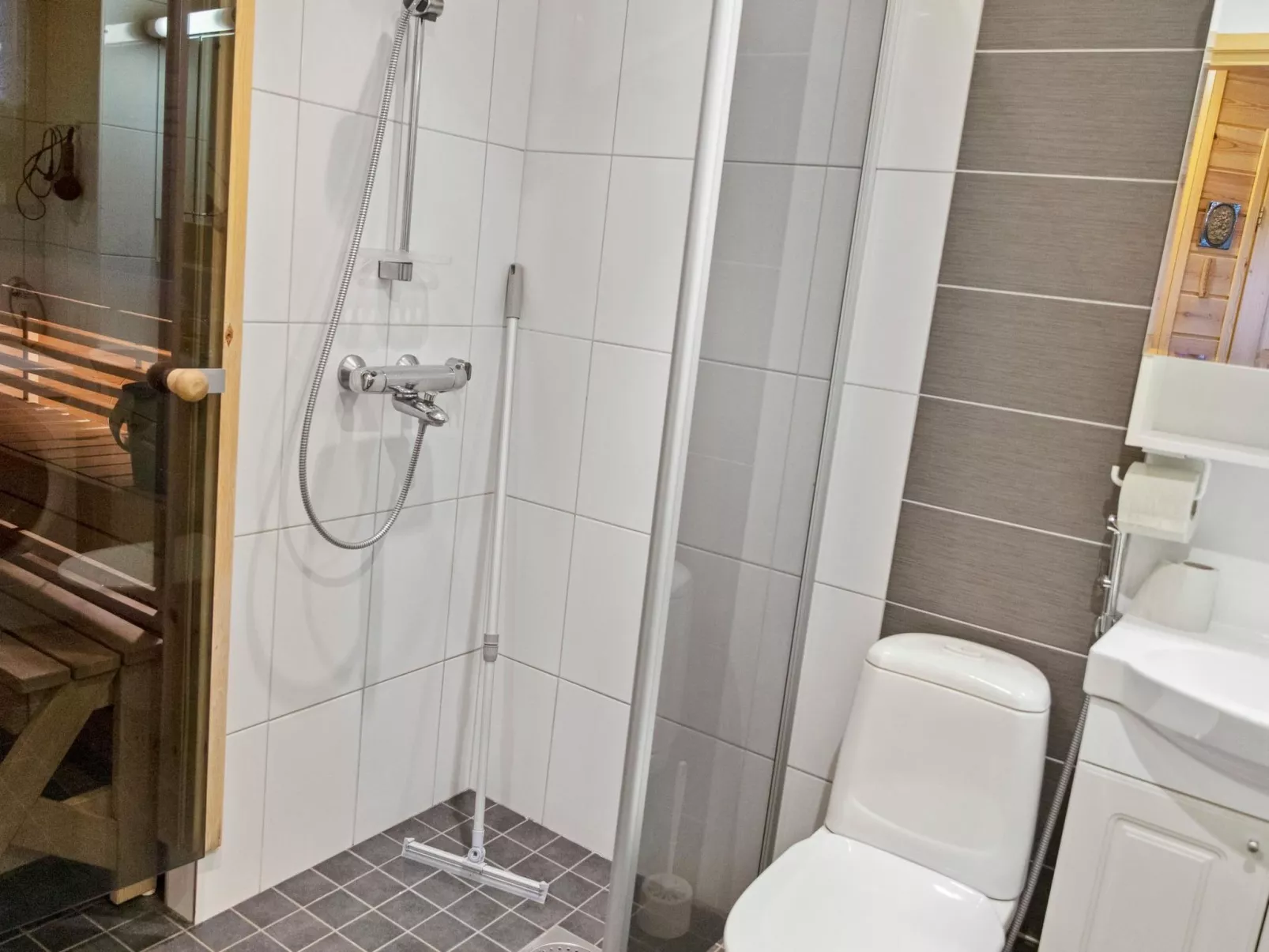 Hil-lak-ka 7-Drinnen