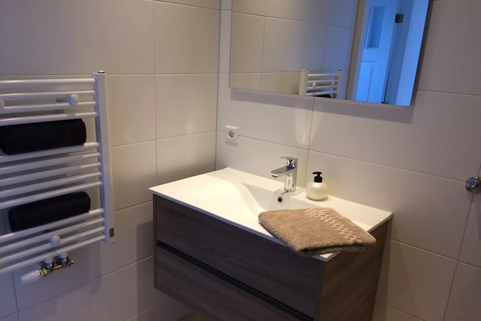Appartement Rustiek-Bathroom