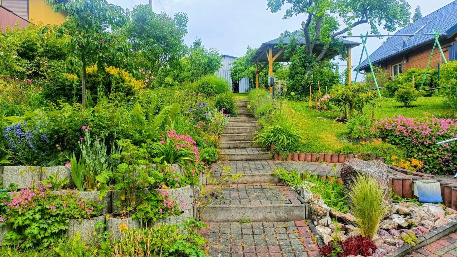 Am Sandberg-Jardins en été