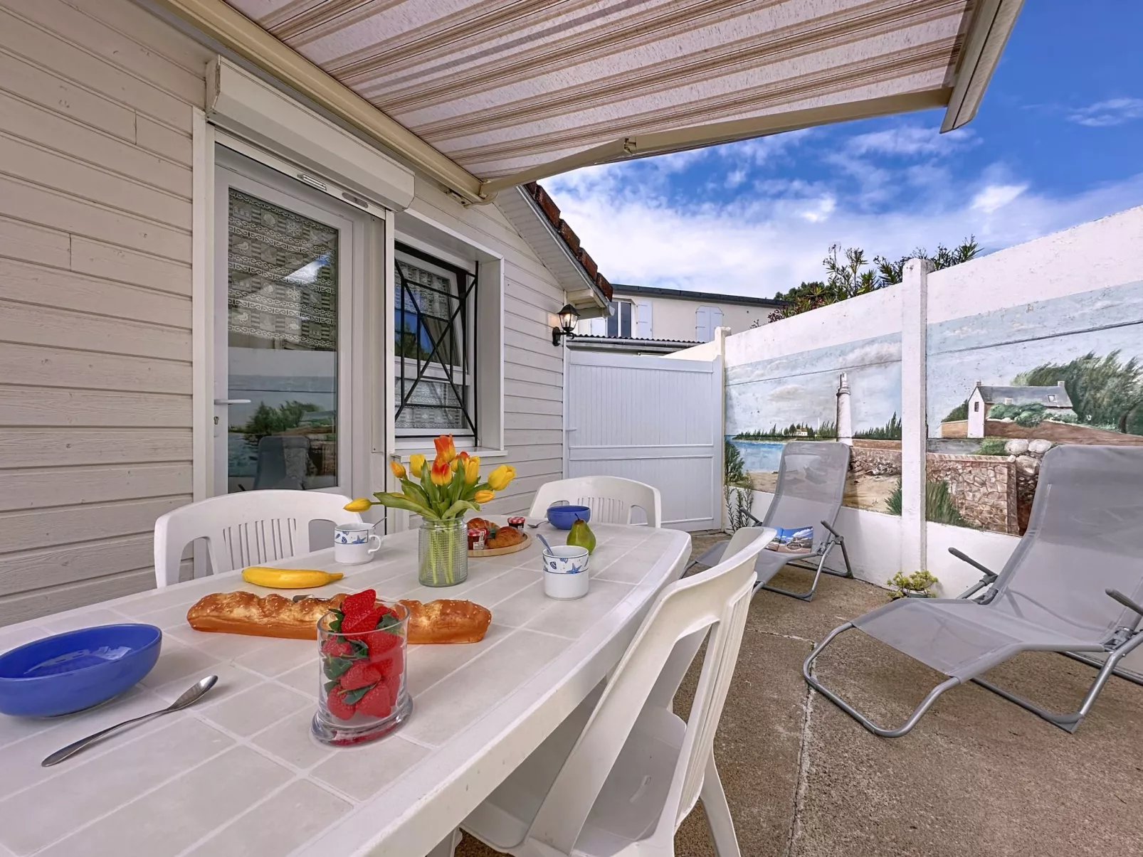 Les Coquillages-Outside