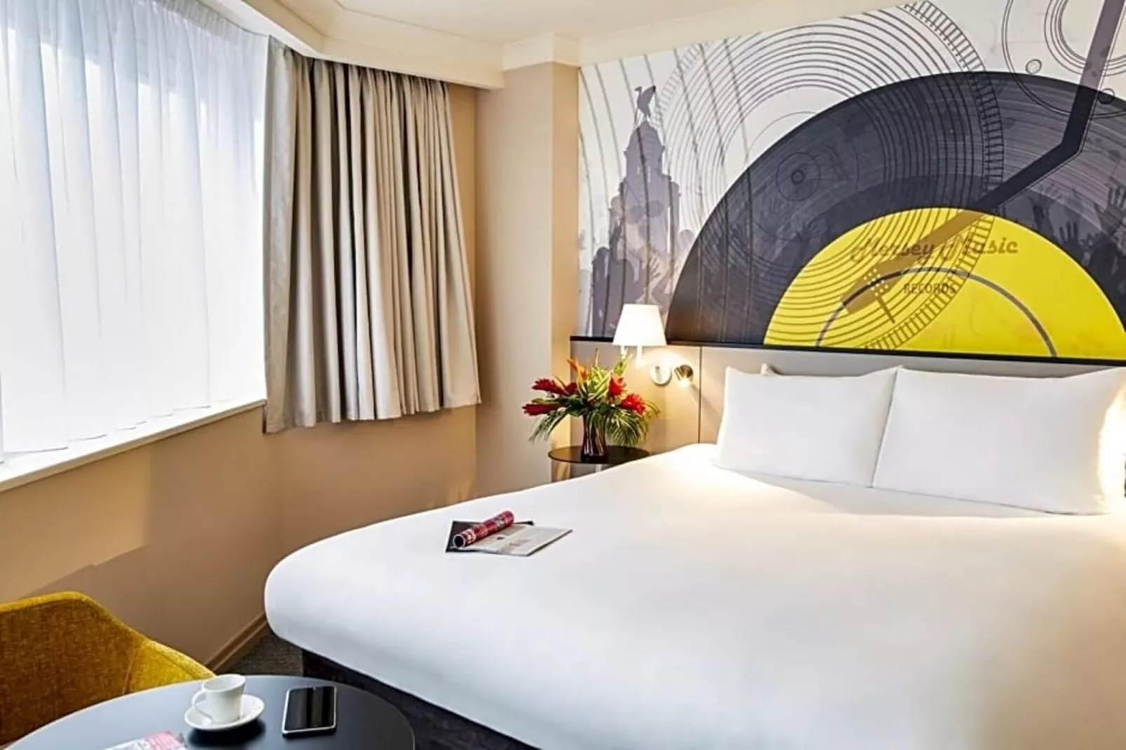 Junior Suite-Bedroom