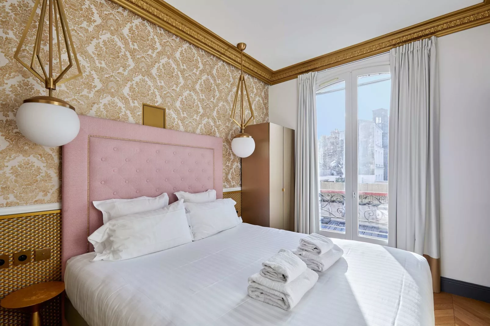 COLISEE A-Image-tags.