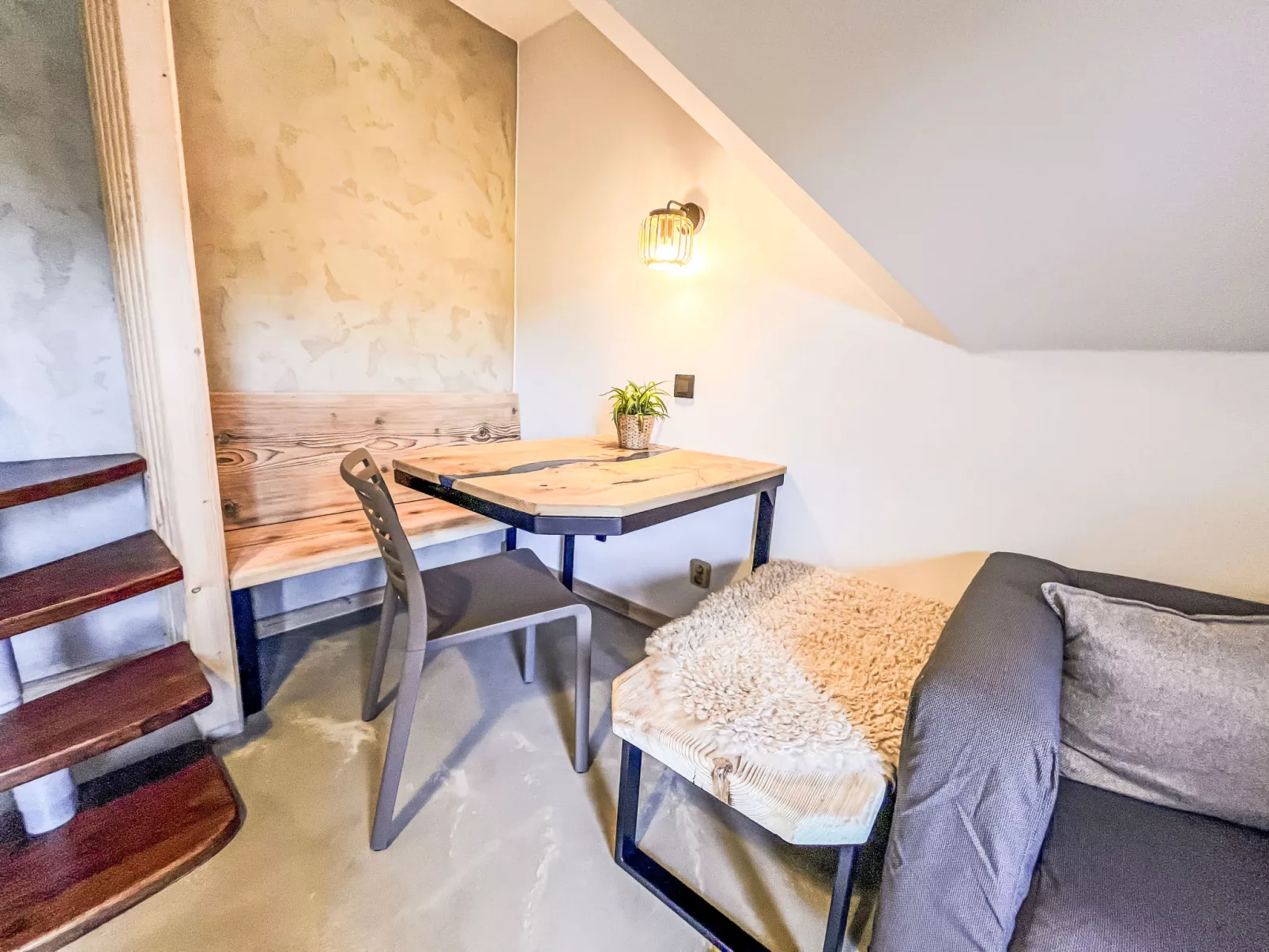 Sachrův Kopec-Dedans