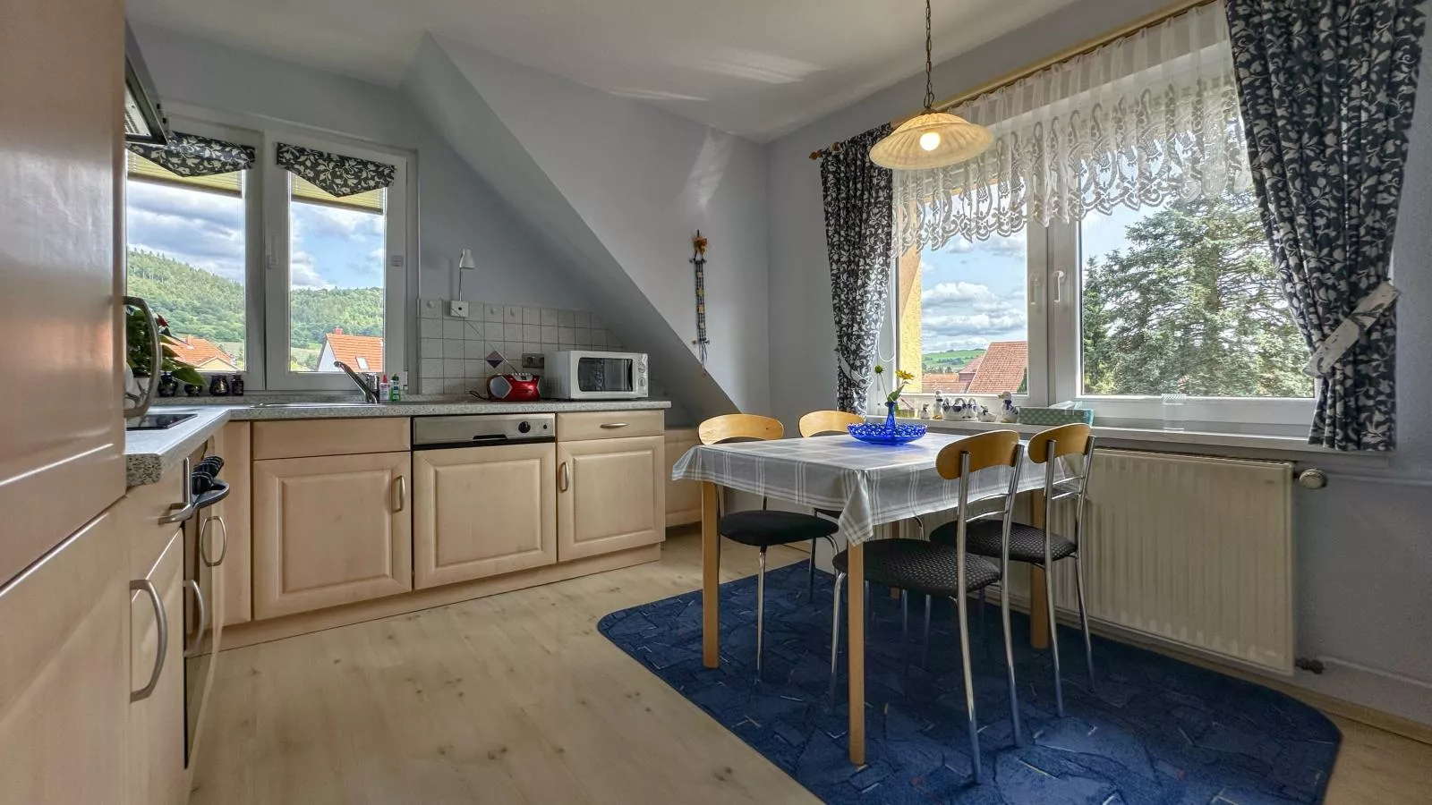 Am Tennelberg-Kitchen