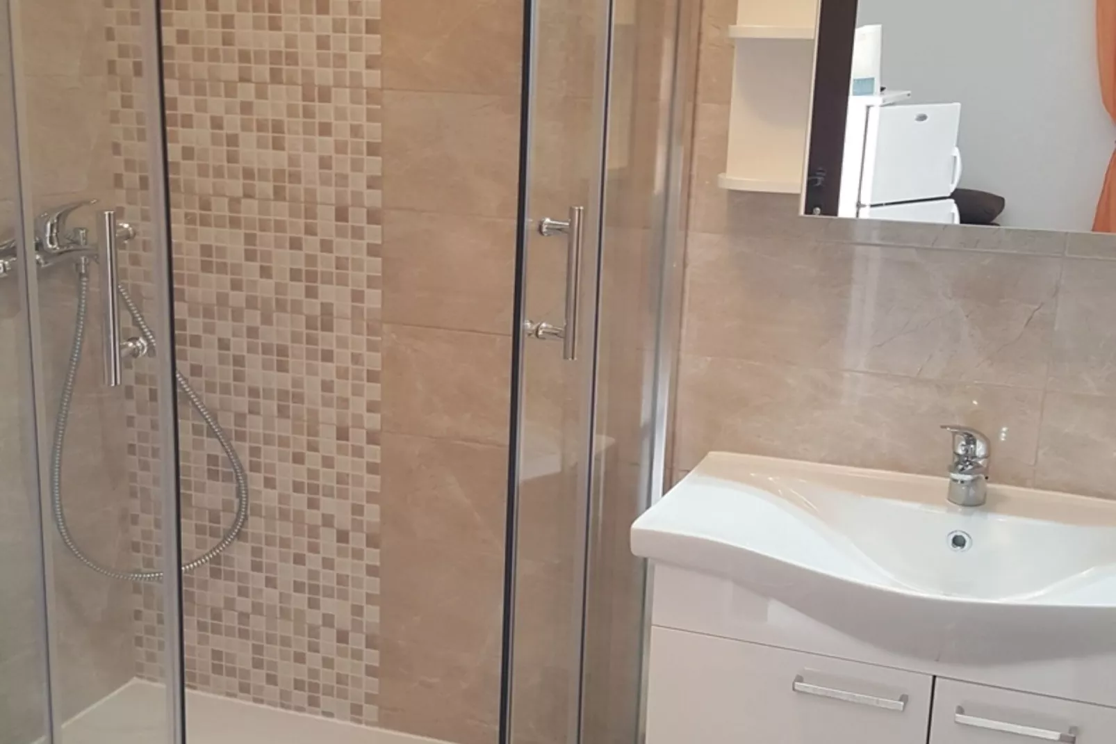 Apartments Ivan Supetar - Two Bedroom Apartment with Terrace no1-Salle de bain