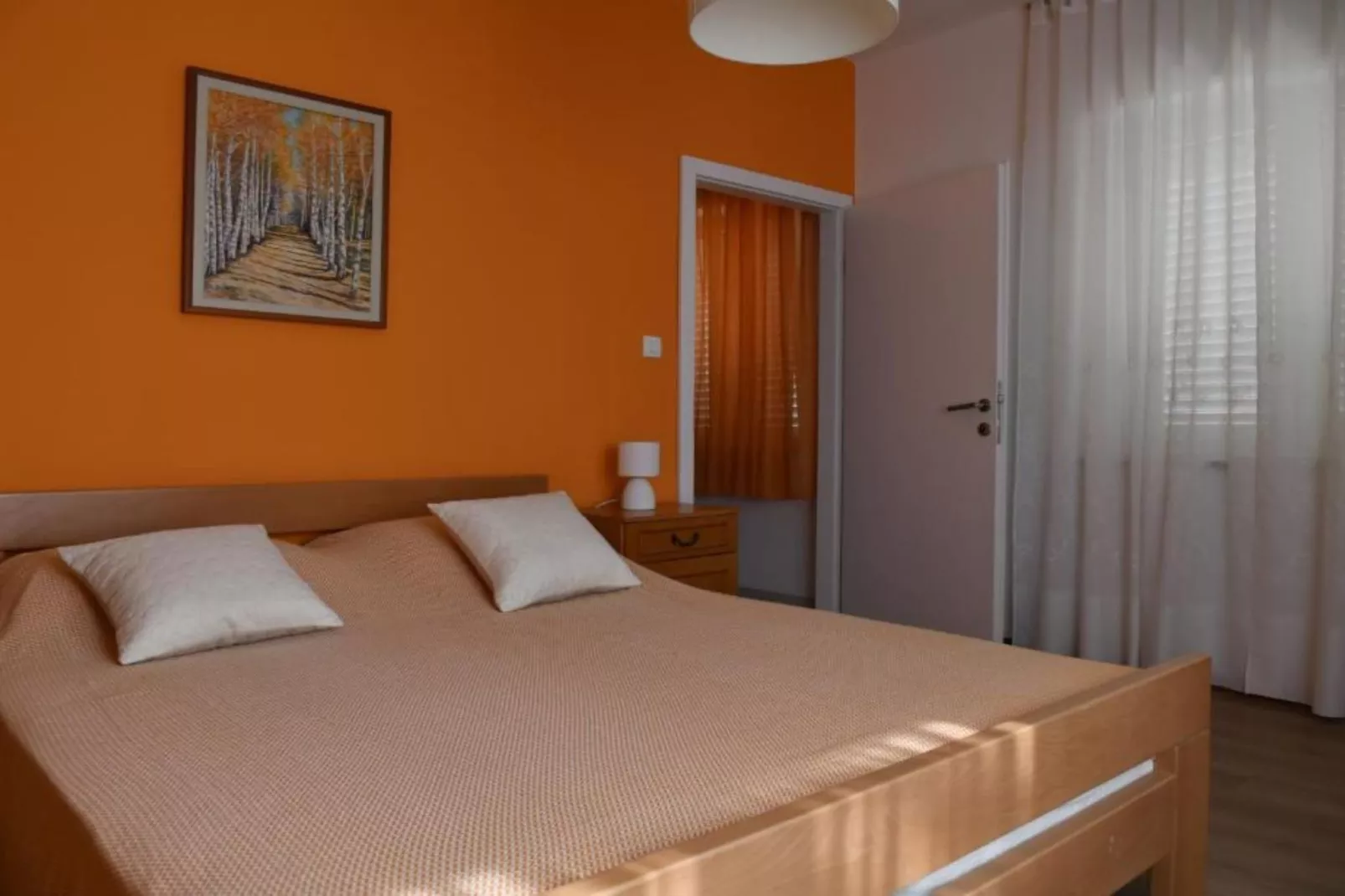 One Bedroom Apartment with Terrace and Garden View-Chambre