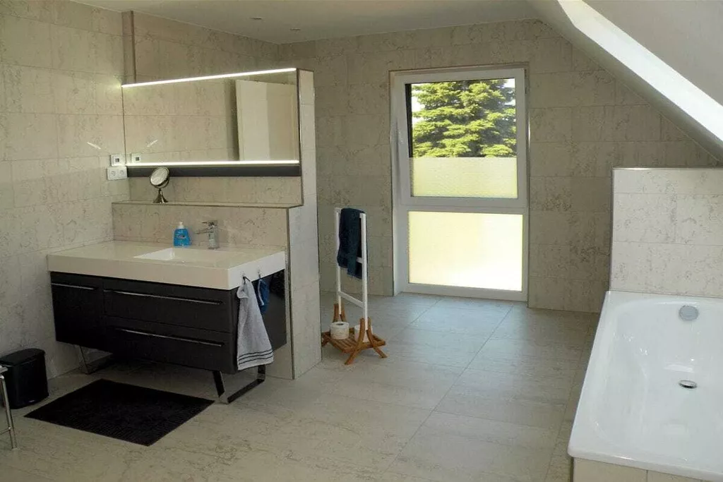 228502-Nicht zugeordnet