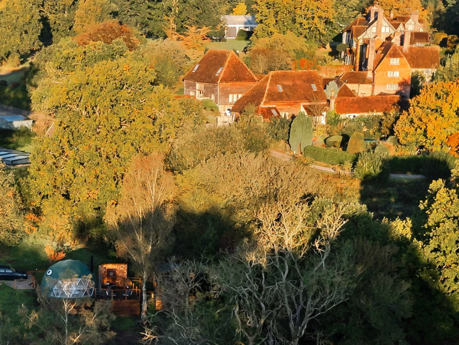 Wakehurst Luxury Dome-Outside