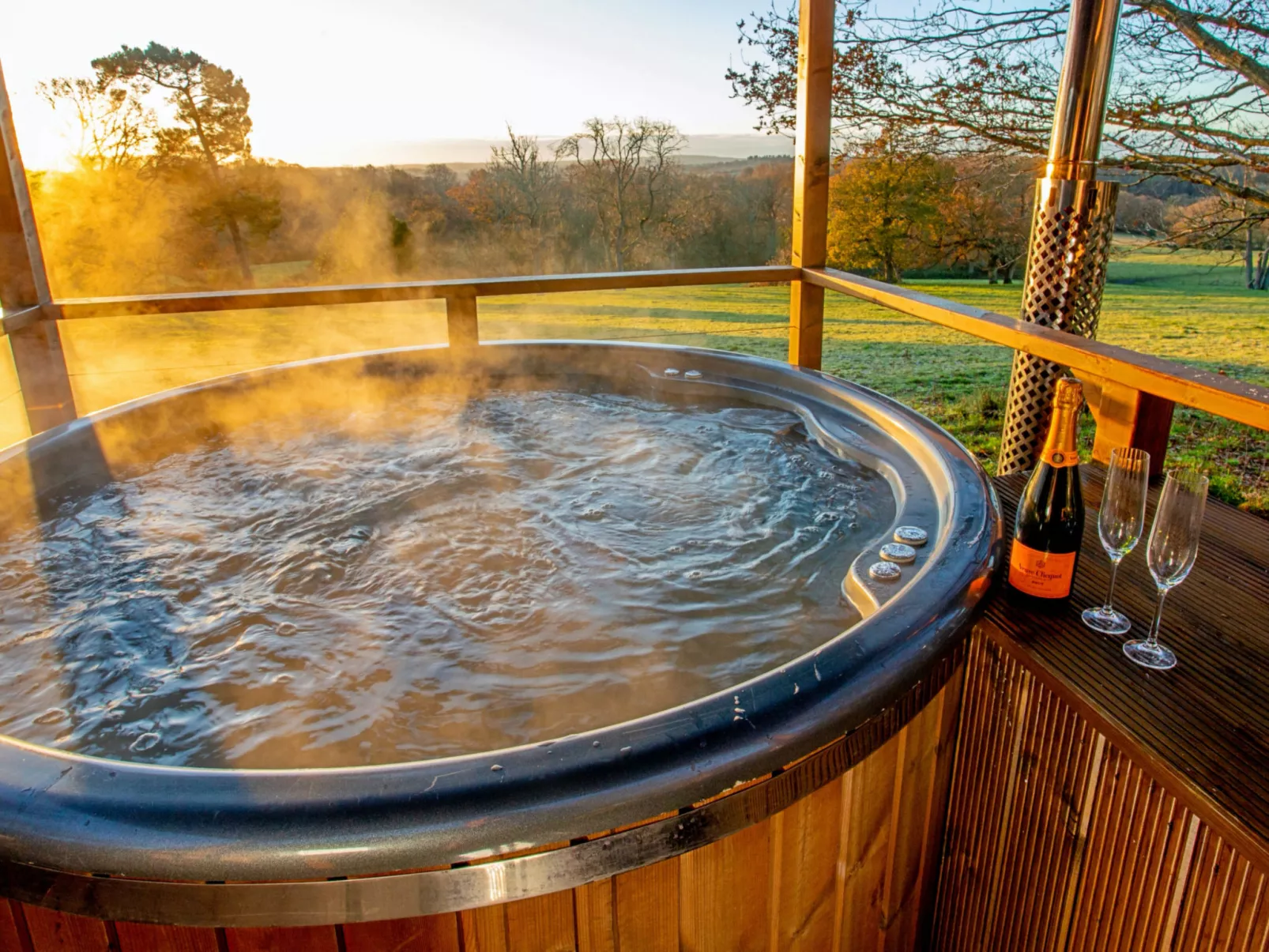 Knole Luxury Dome-Draußen