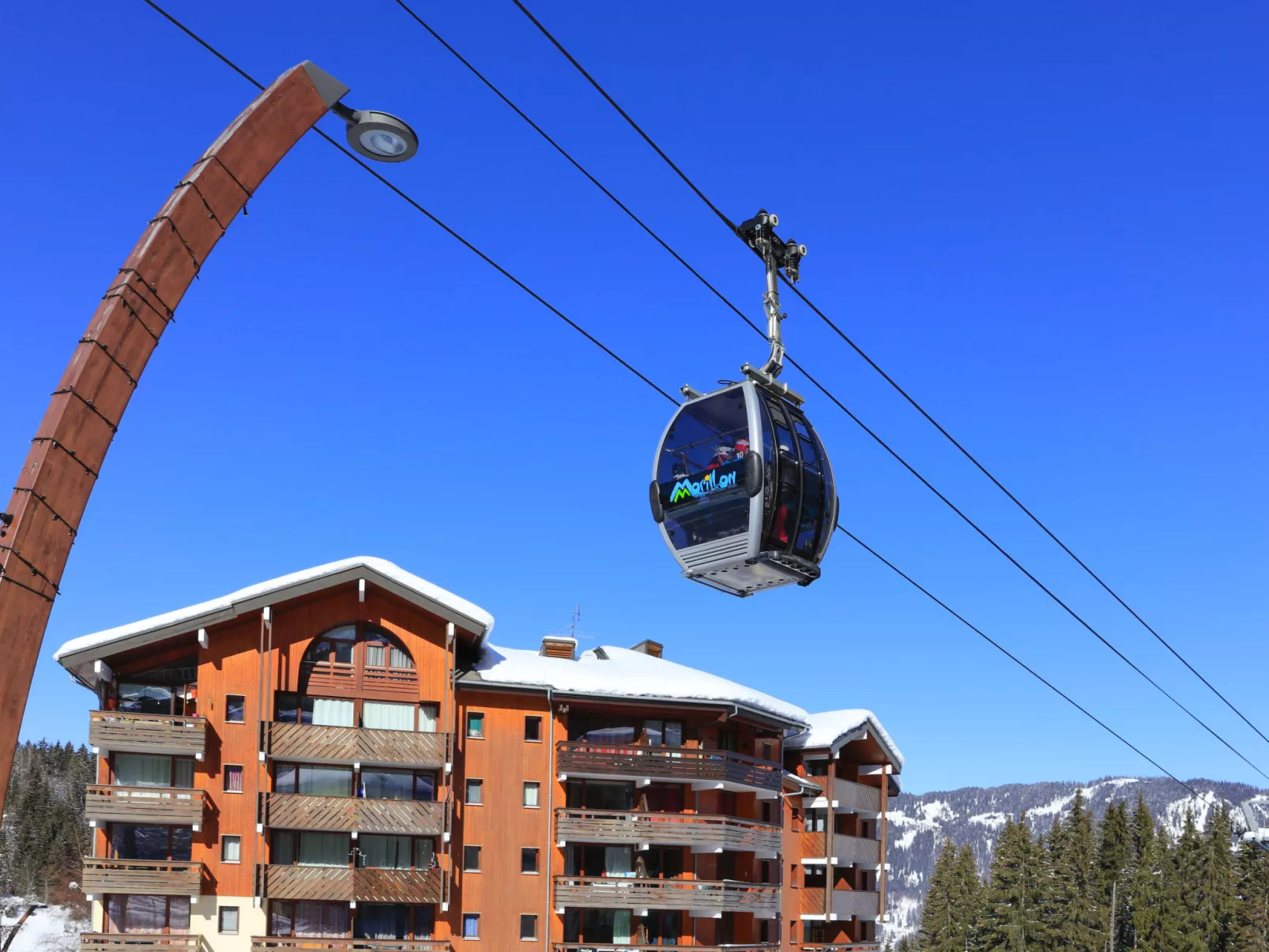 Les Sitelles-Drinnen