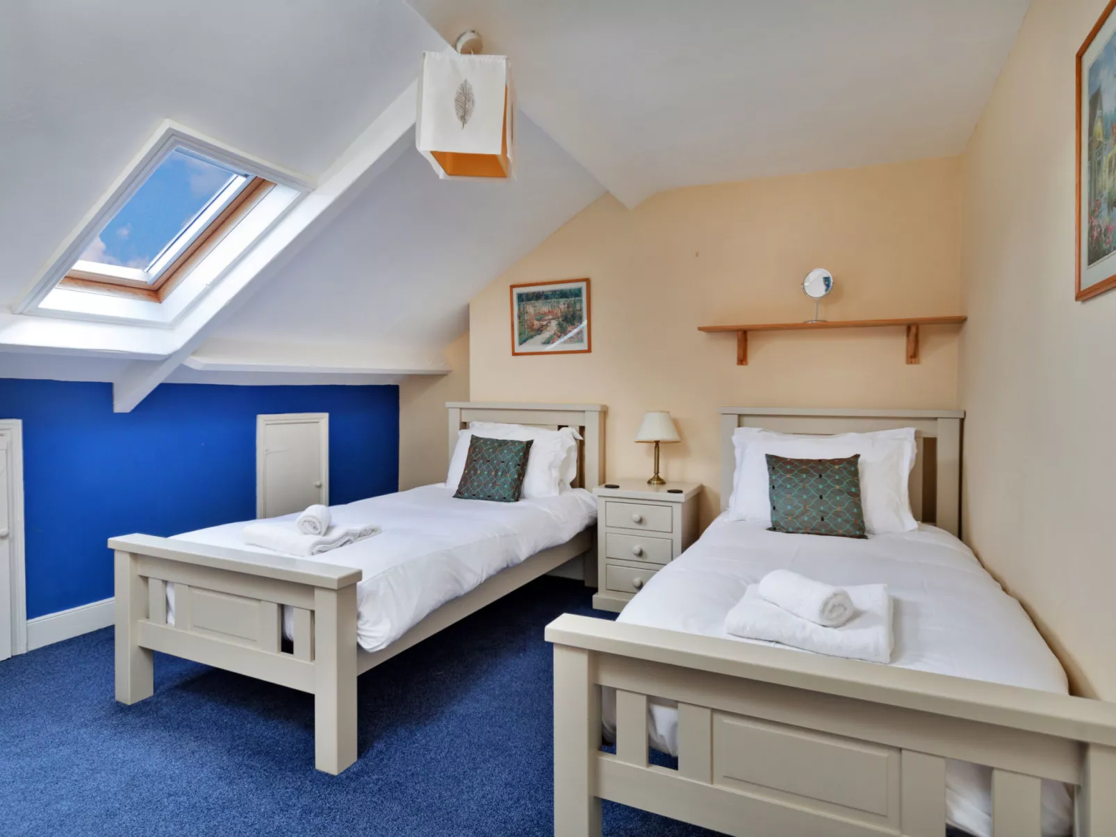 Adventure House-Drinnen