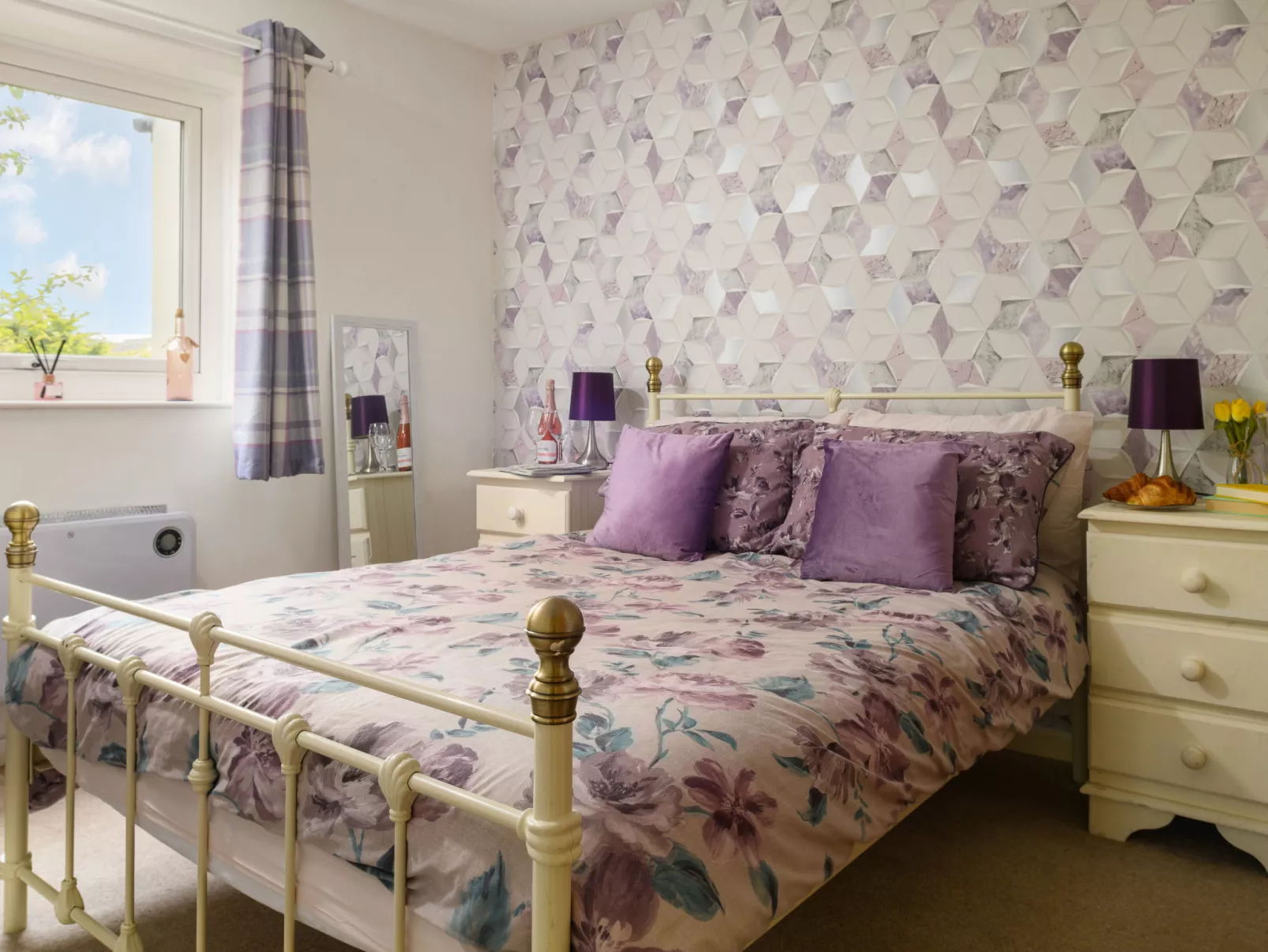 Golygfa o'r Castell - Castle Views-Dedans