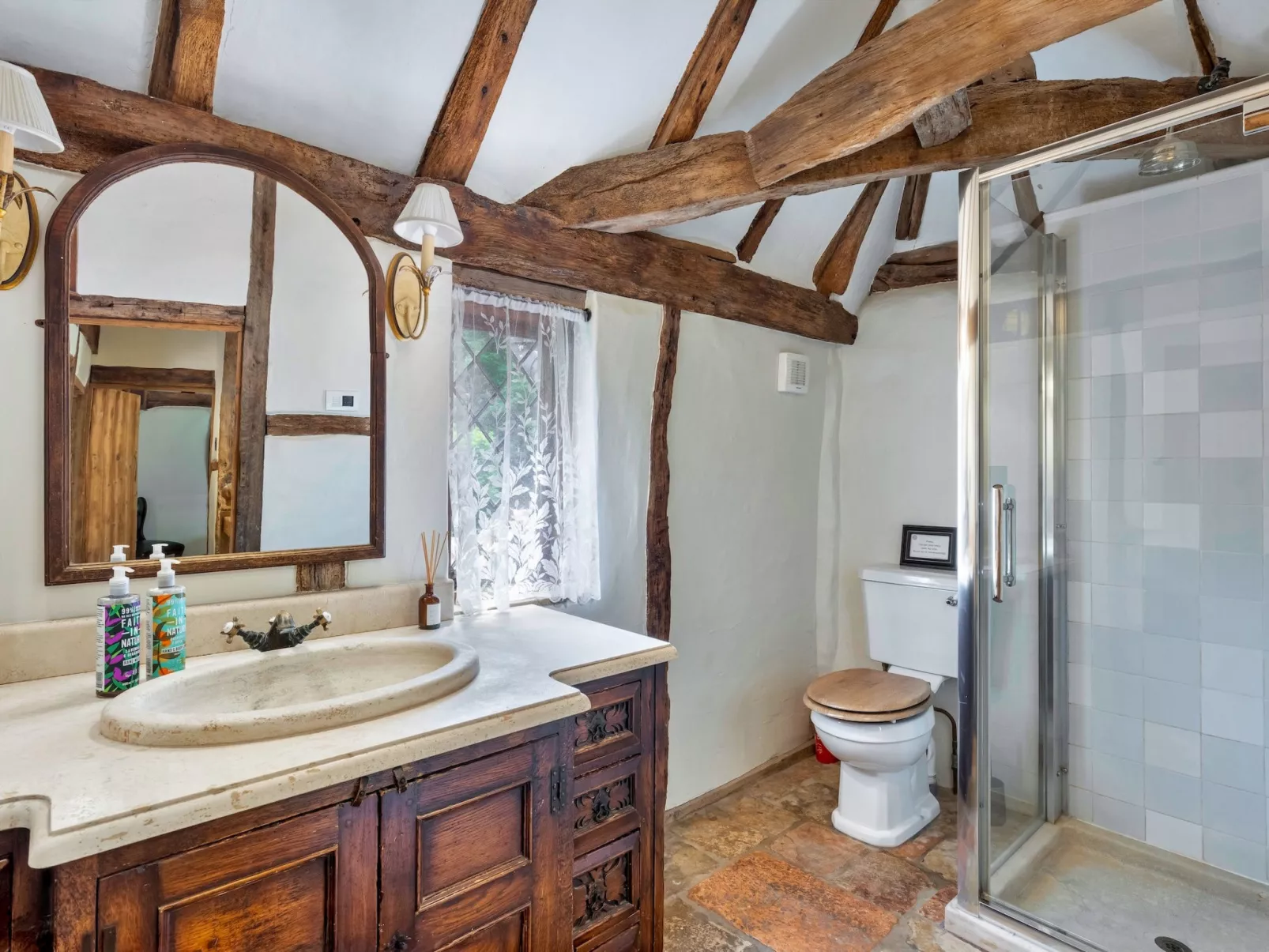 Sandhill Cottage with Hot Tub-Inside