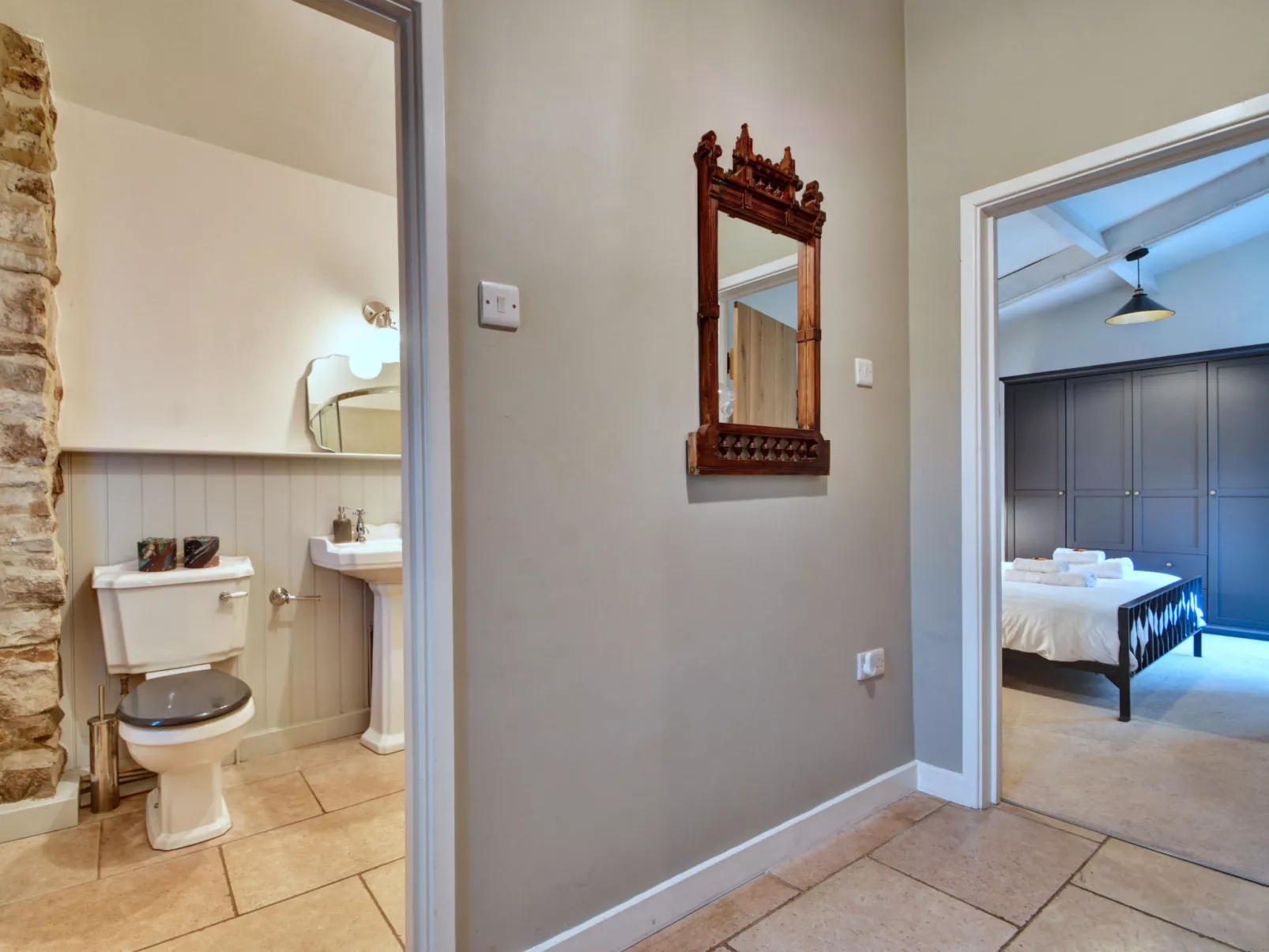 Stable Cottage-Dedans