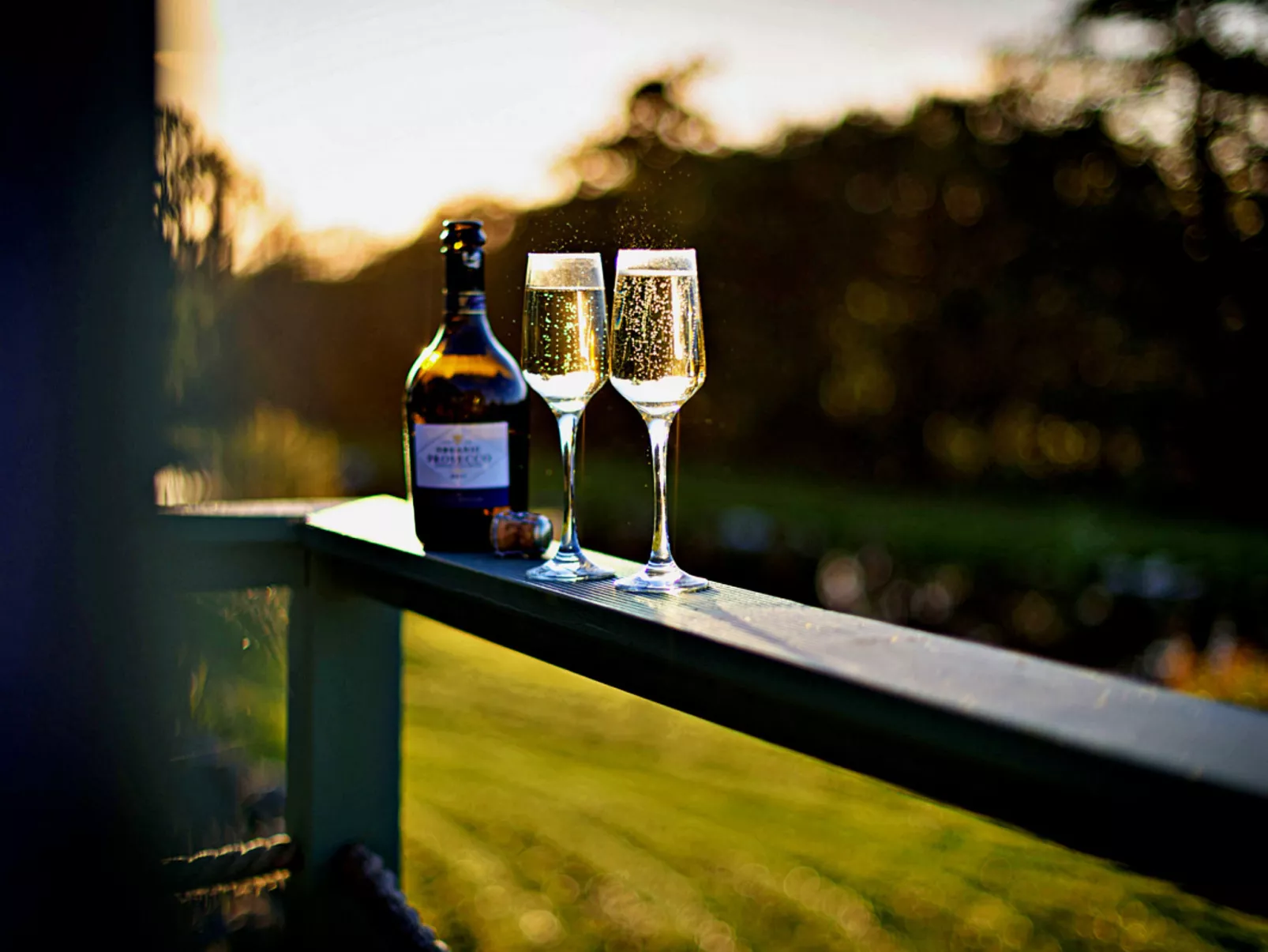 'Angharad' Poachers Hut-Outside