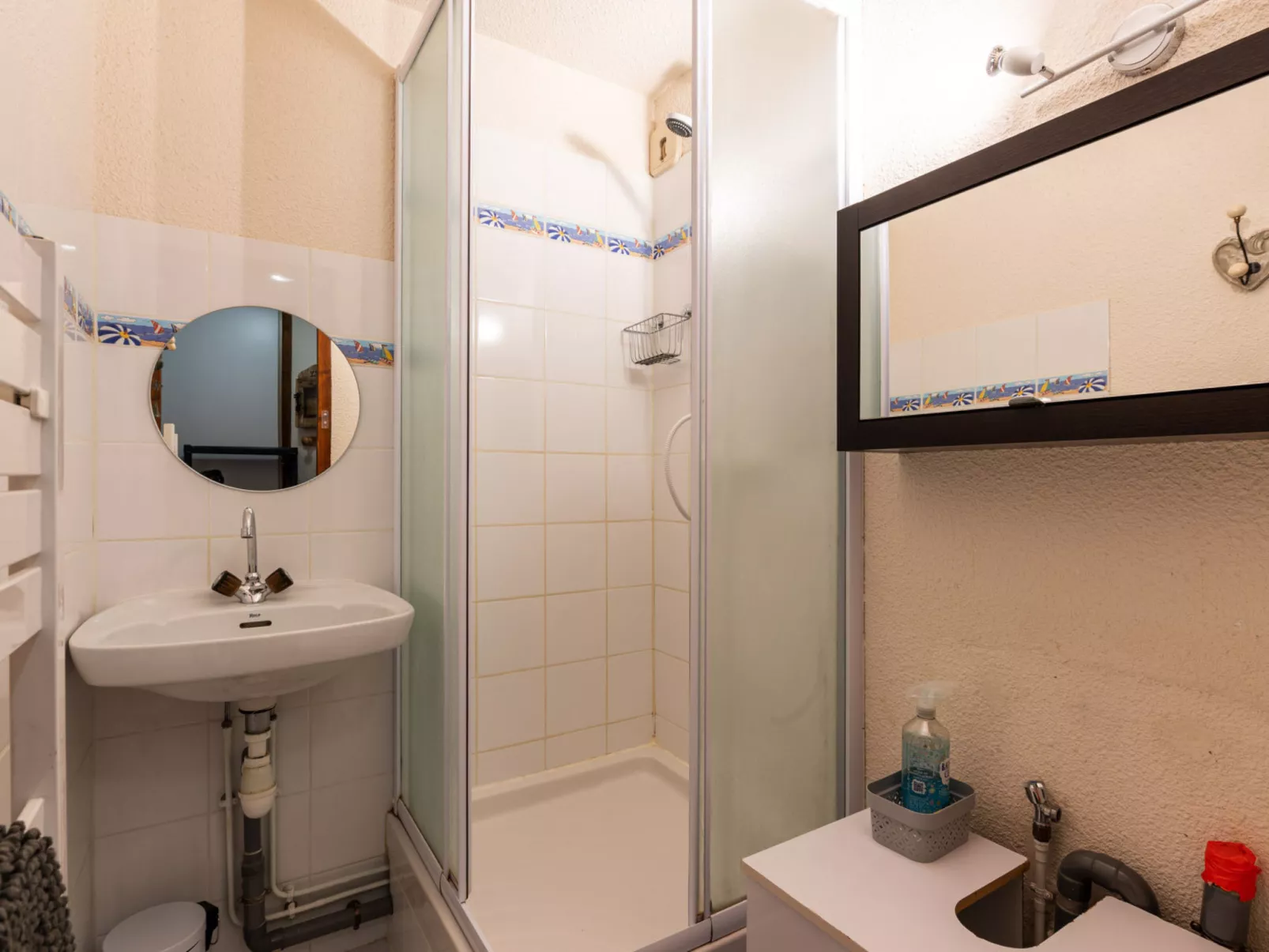 GRAND HORIZON 2-Drinnen