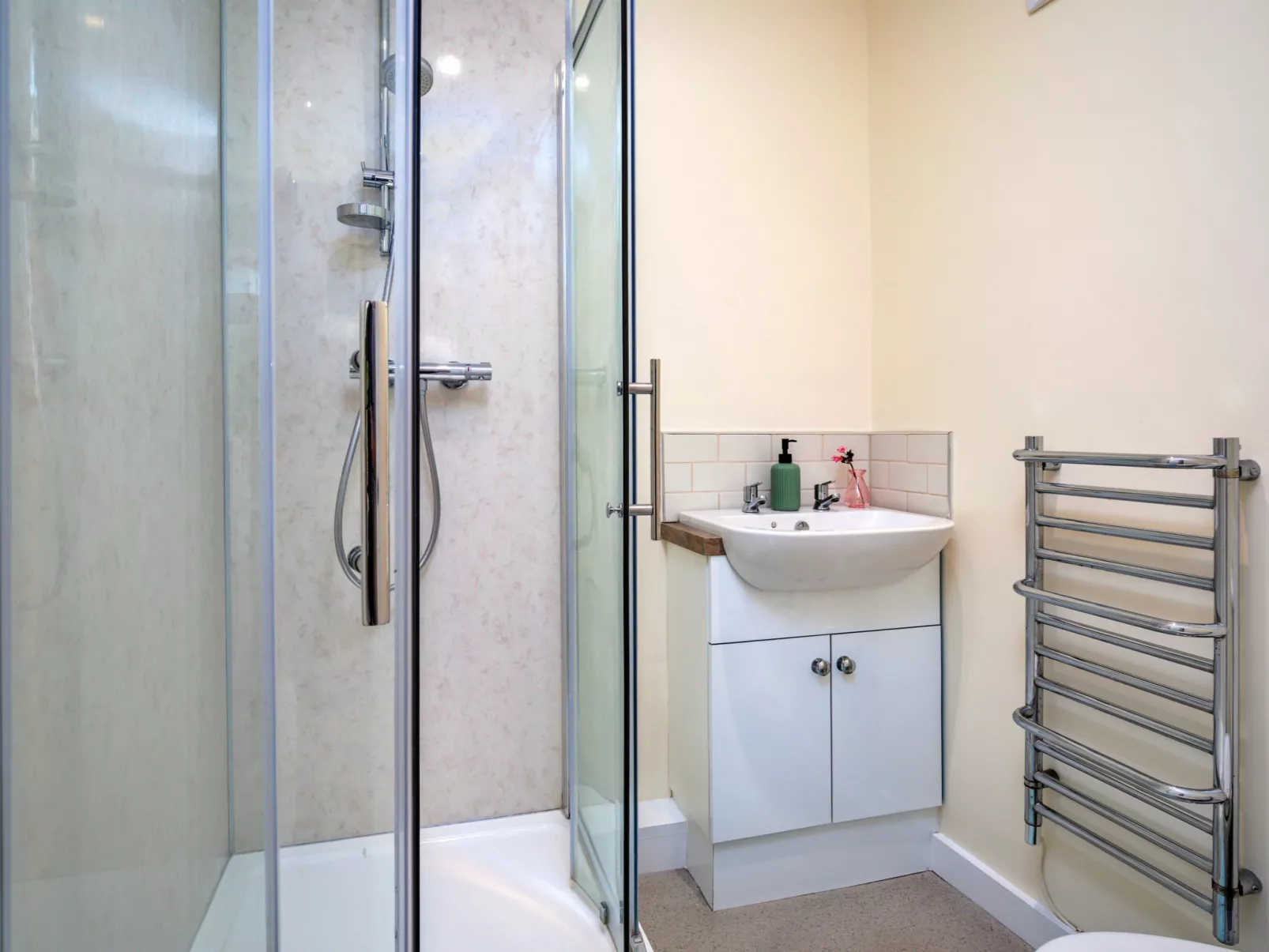 Victory Mill - Apartment Five-Drinnen