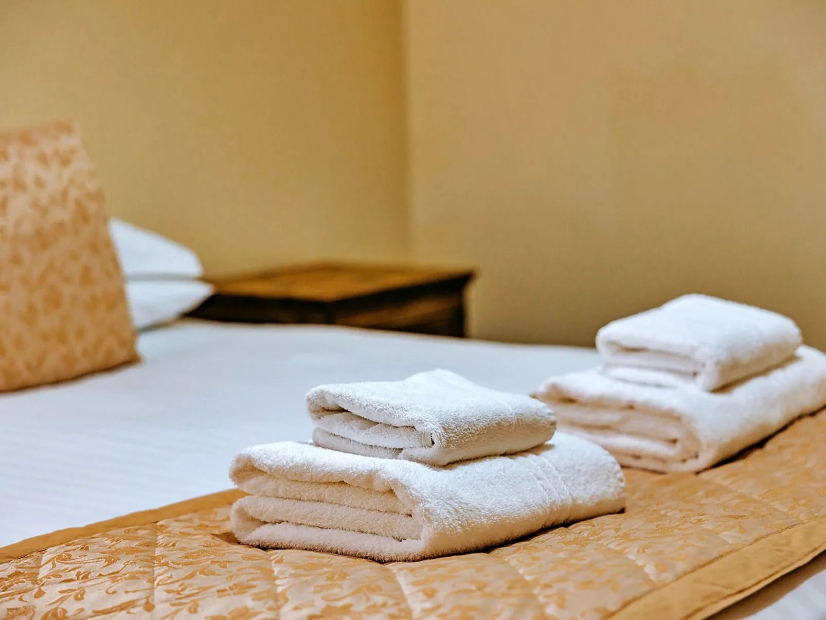 Netley Hall - Rose-Inside