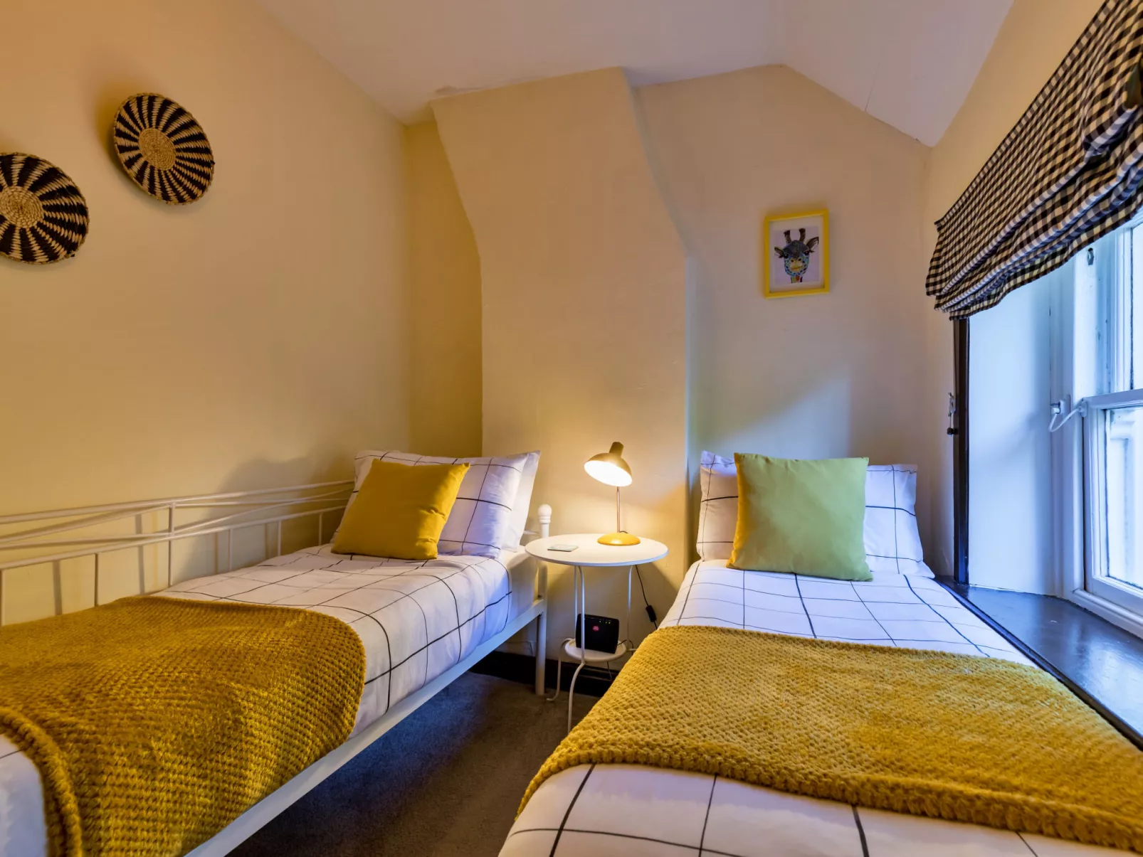 Spring Cottage-Dedans