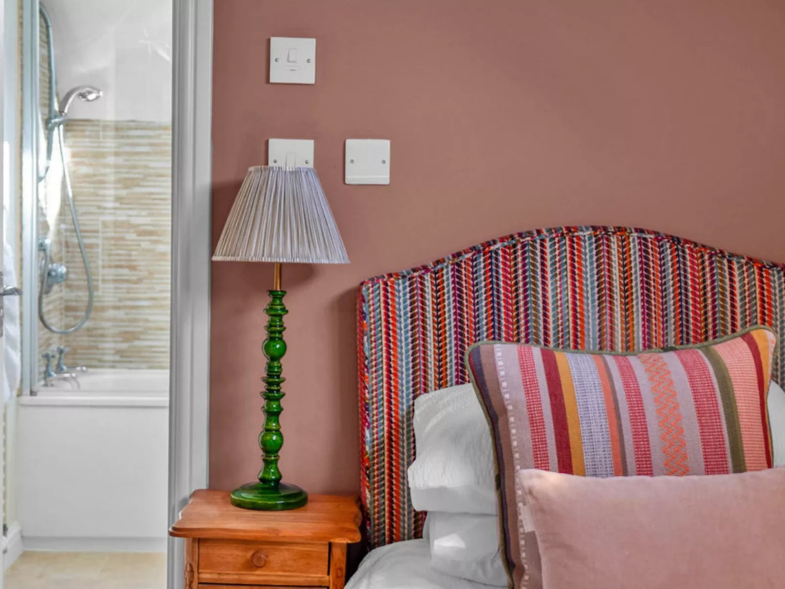 The Wheel House-Dedans