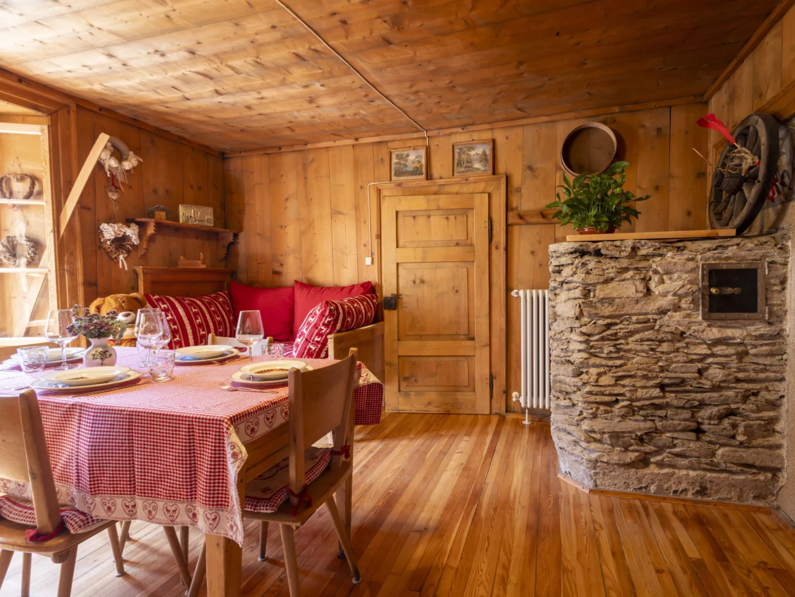 Pozzaglio Mountain Home-Dedans