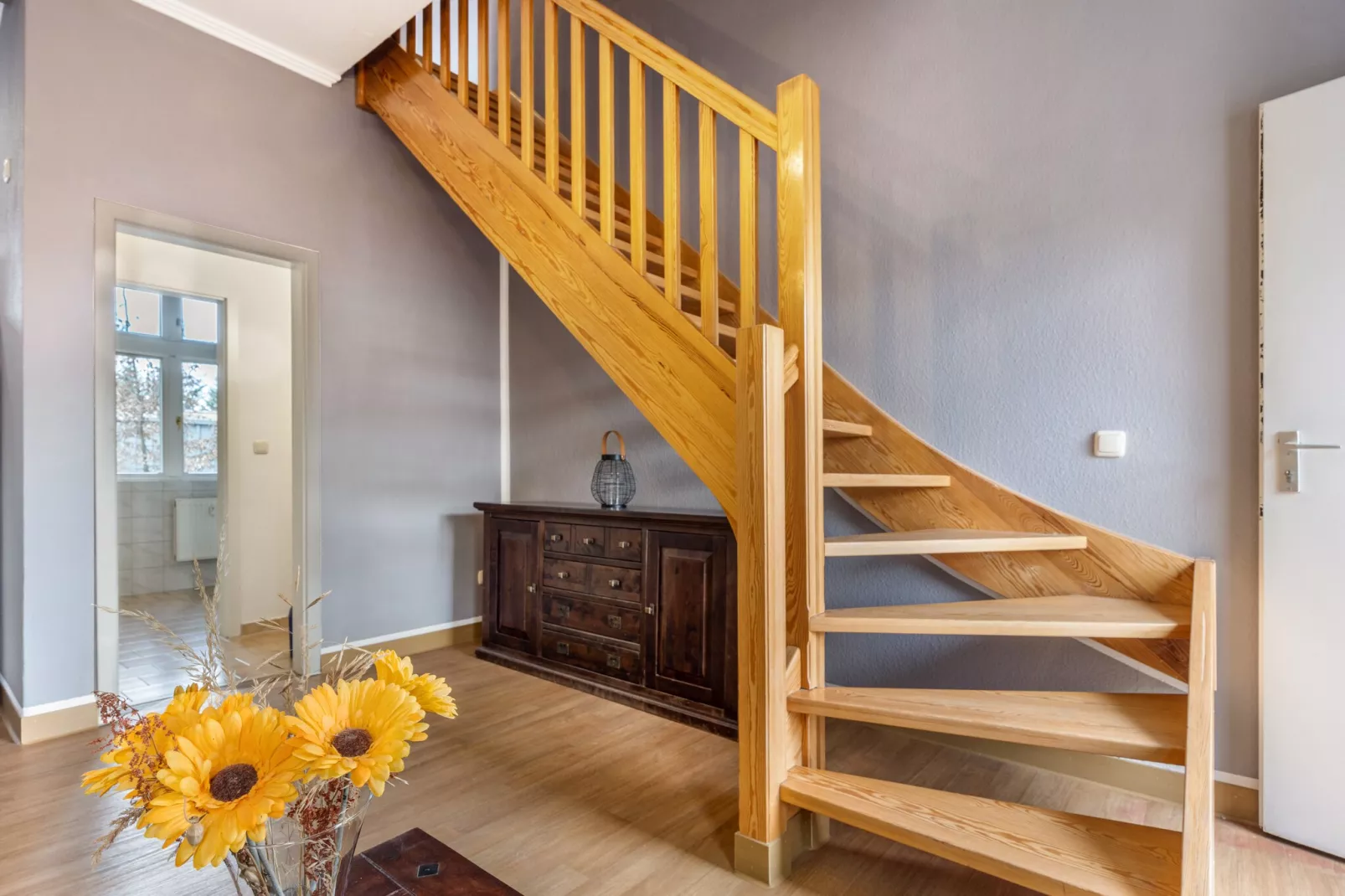 Nr5 - Schwalbennest 6 Personen-Salon