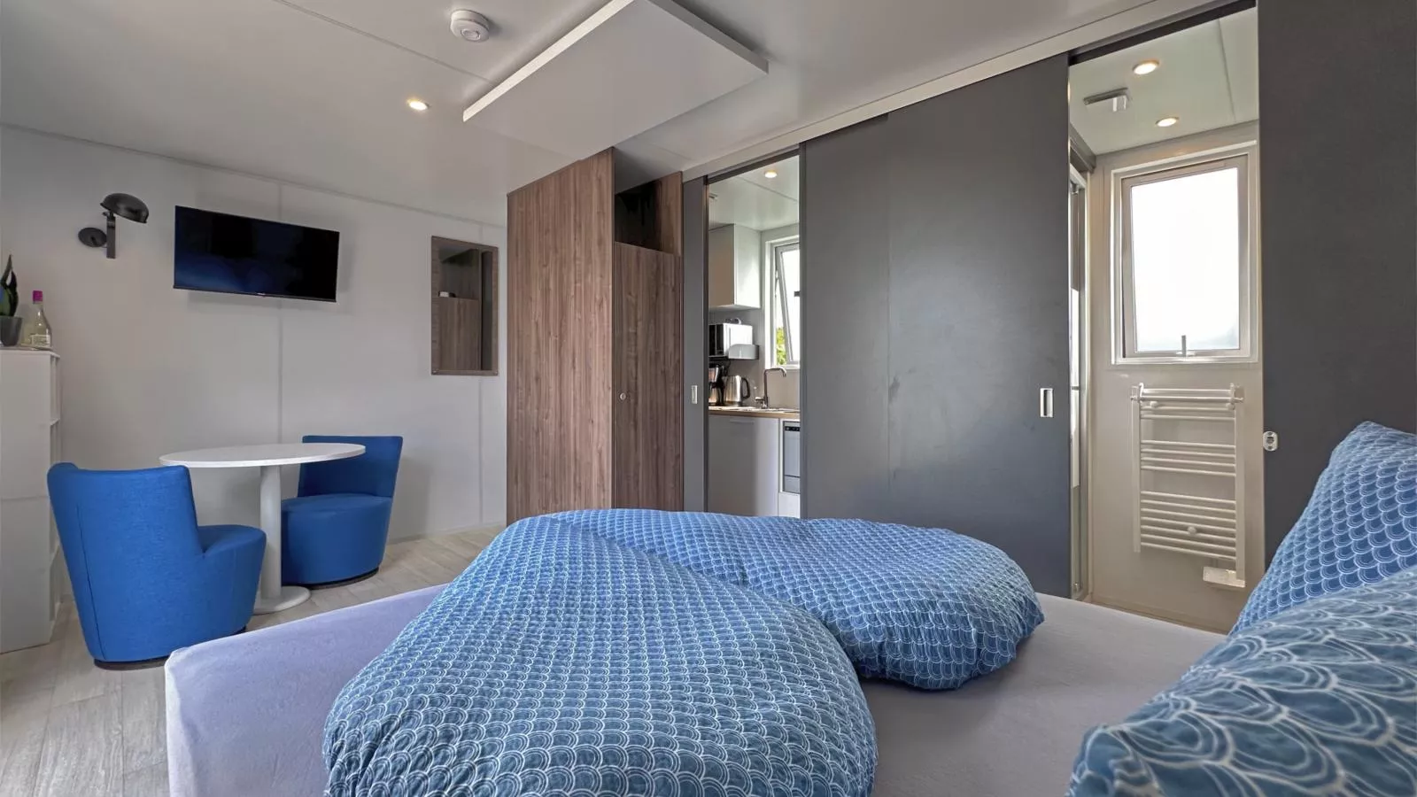 Feriendorf Seeblick - Tiny Chalet Nr 10-Bedroom