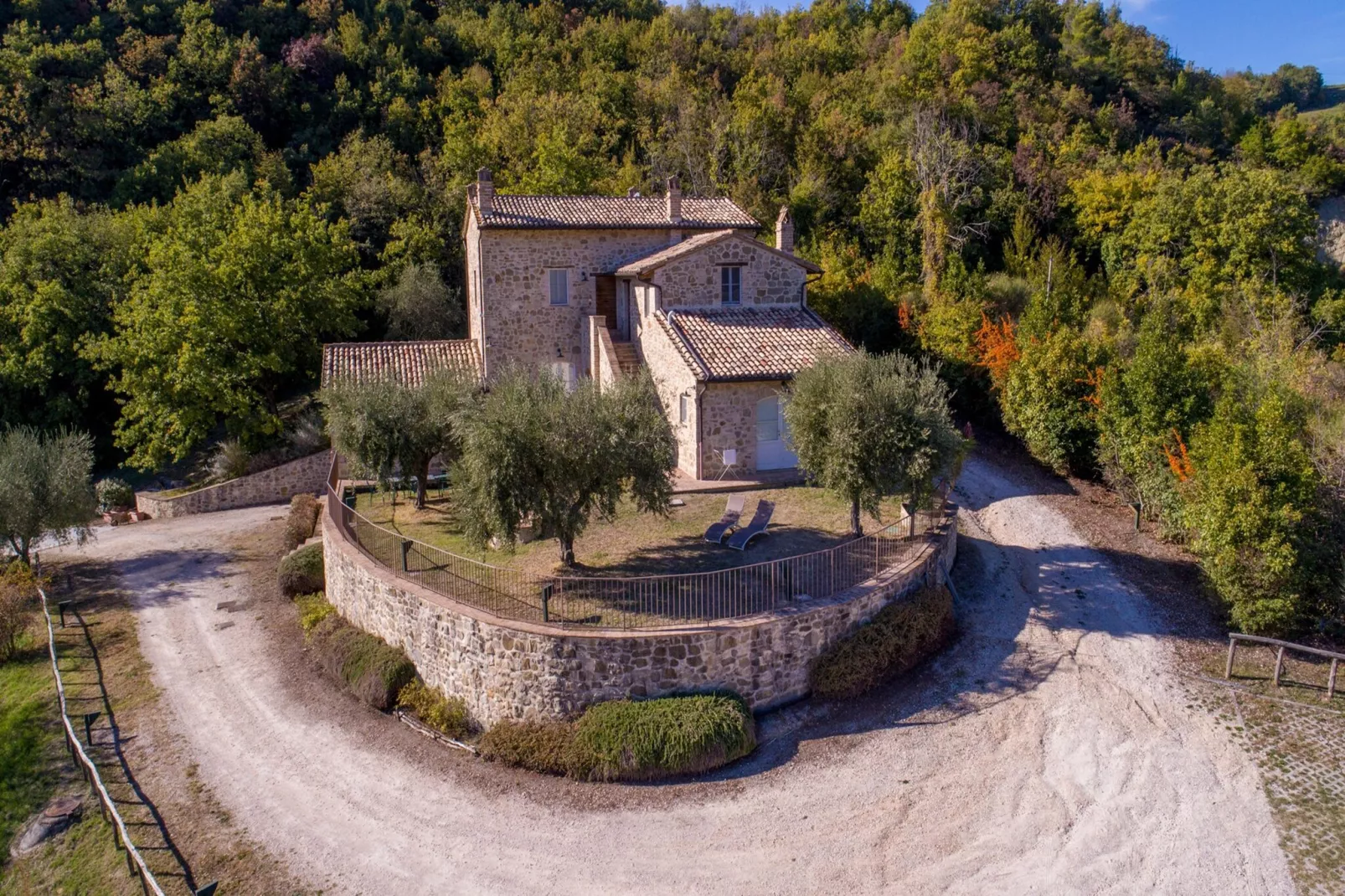 Acqua-Exterior in summer