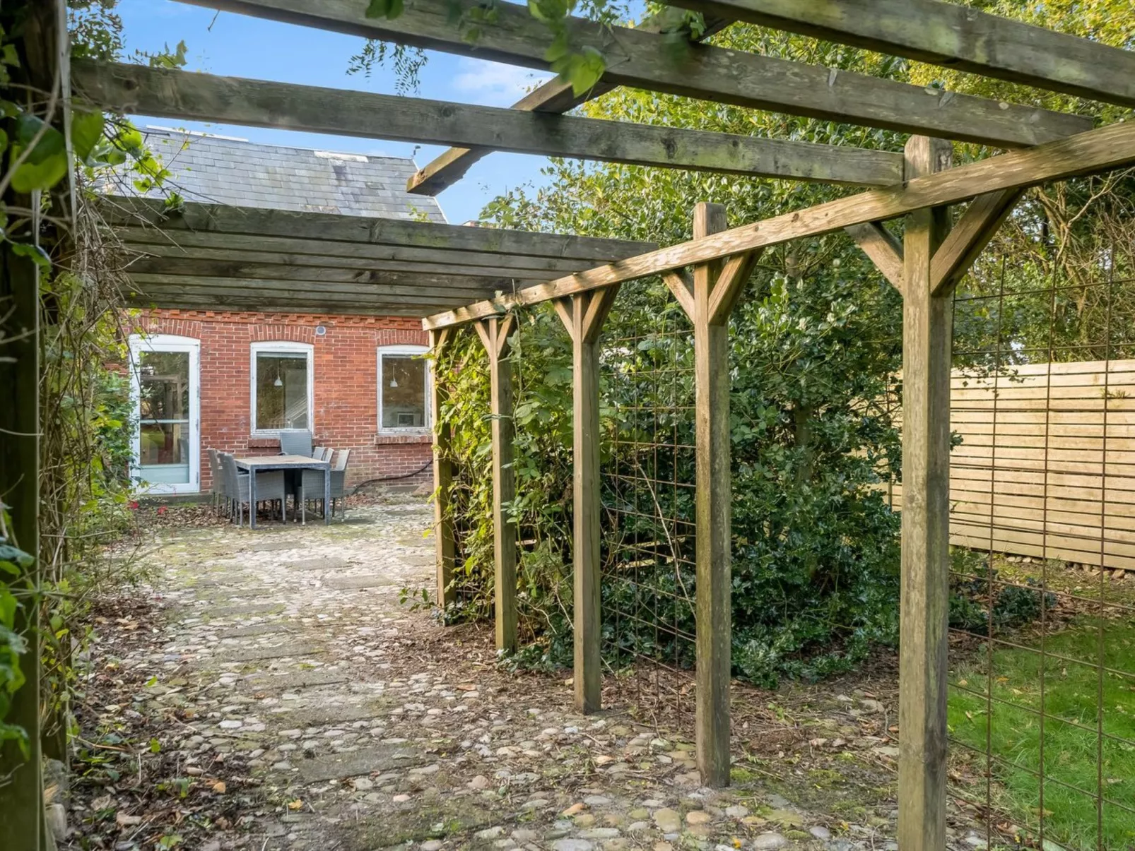 "Nette" - 2km to the fjord-Draußen