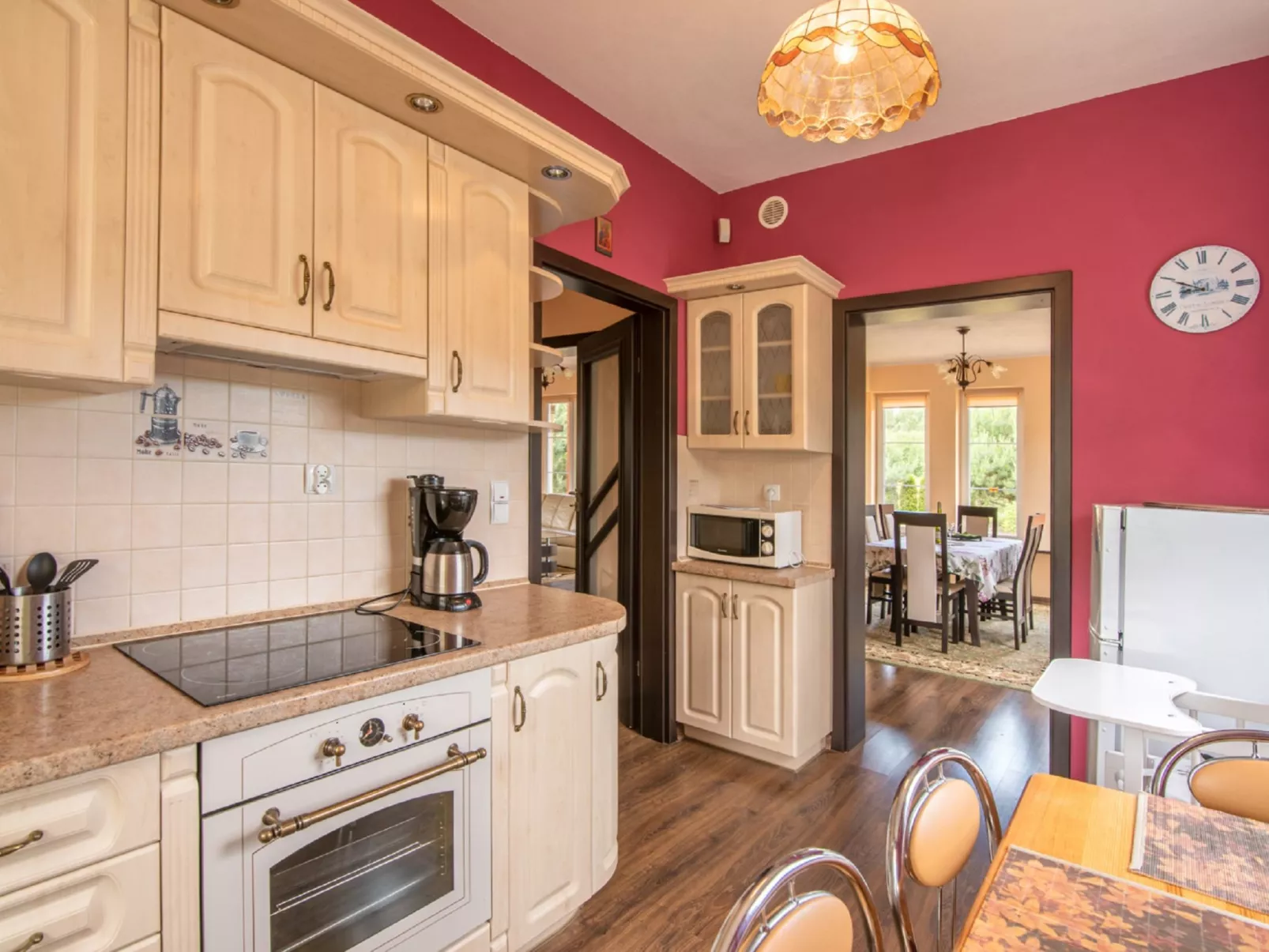 Villa von Valdi-Drinnen