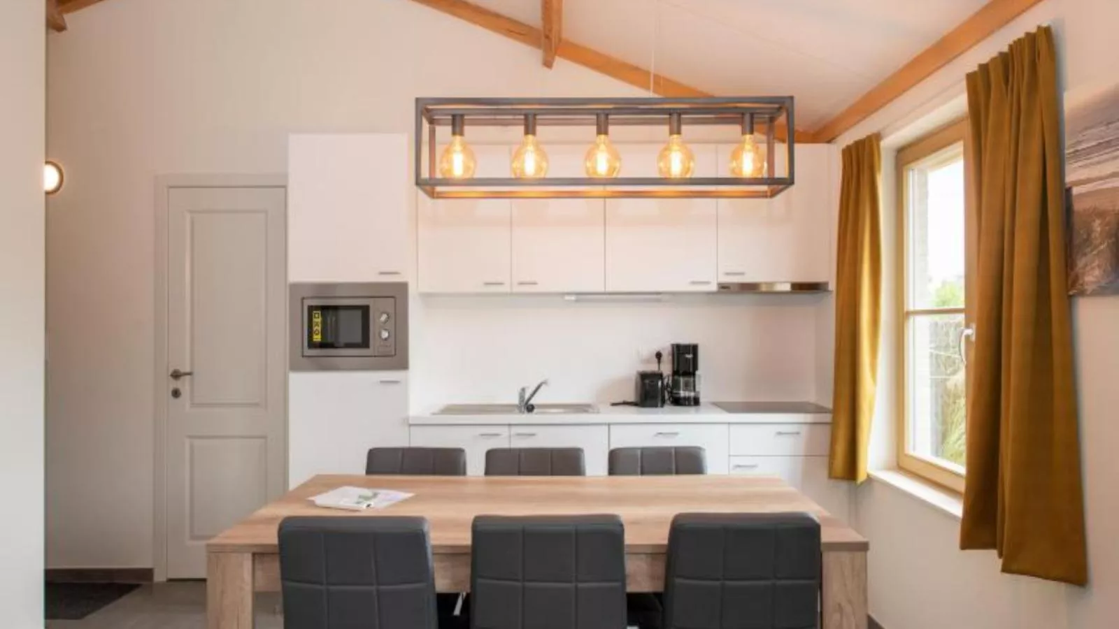 Westhinder I H19-20 Combi-Esszimmer