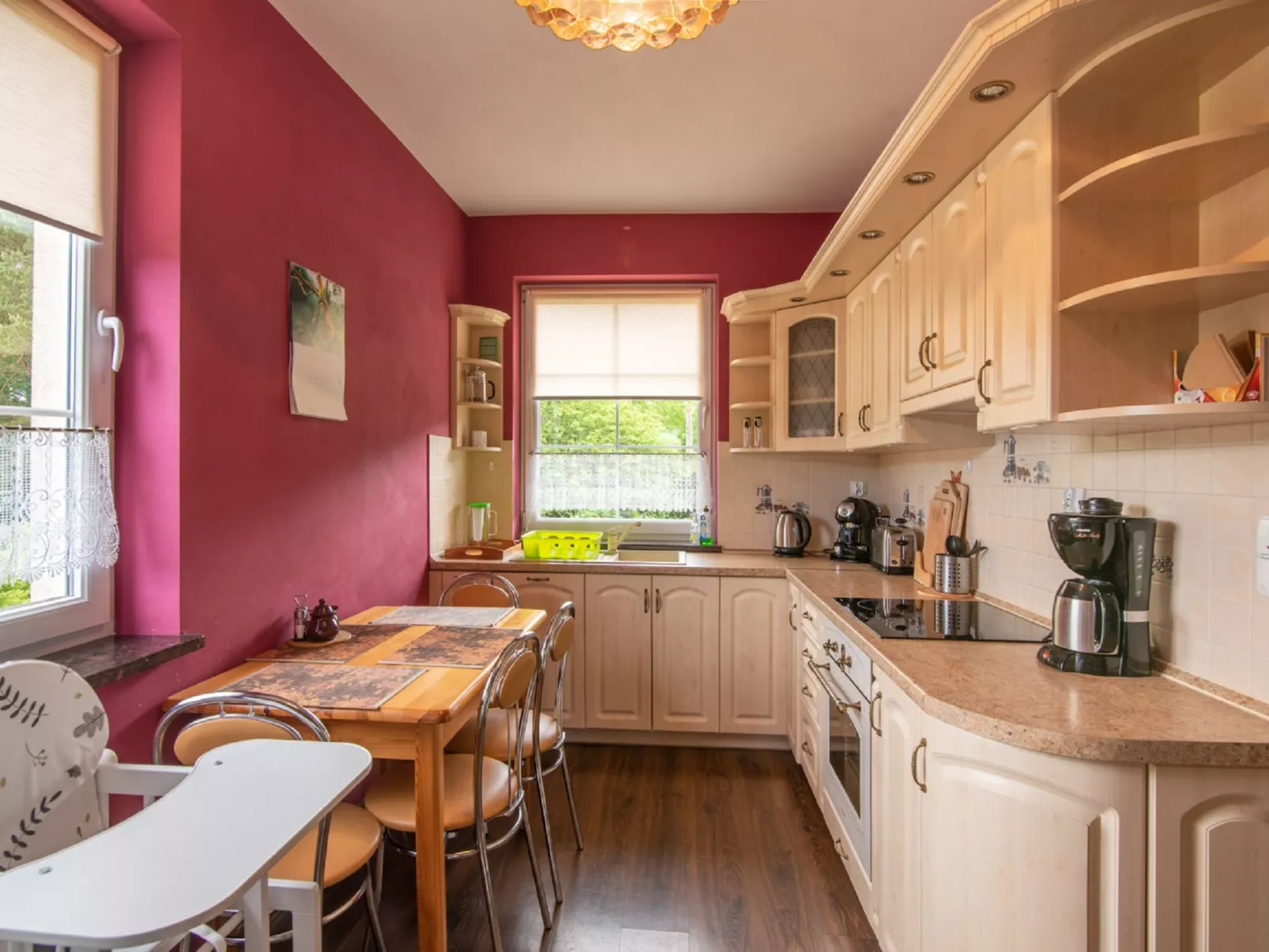 Villa von Valdi-Drinnen