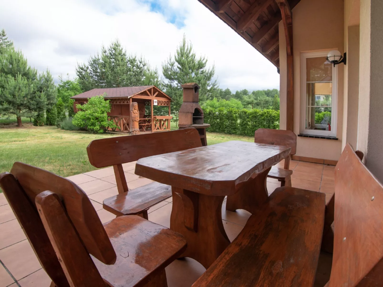 Villa von Valdi-Draußen