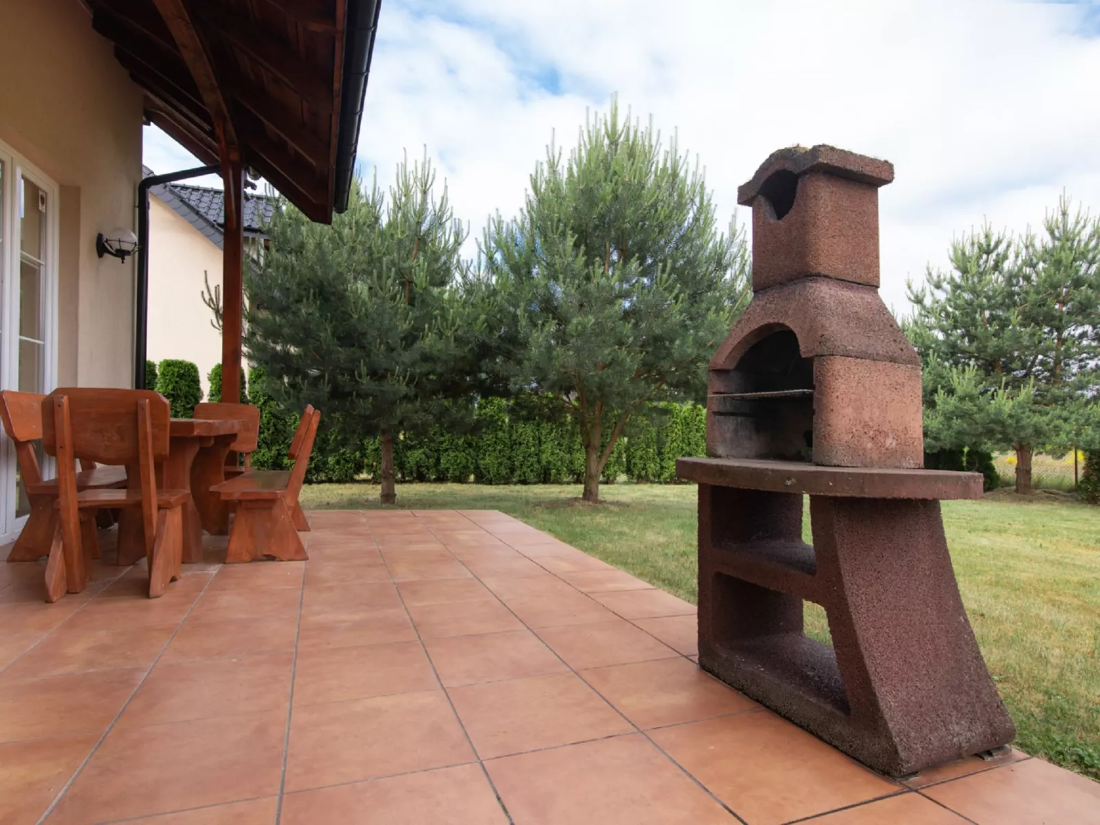 Villa von Valdi-Draußen