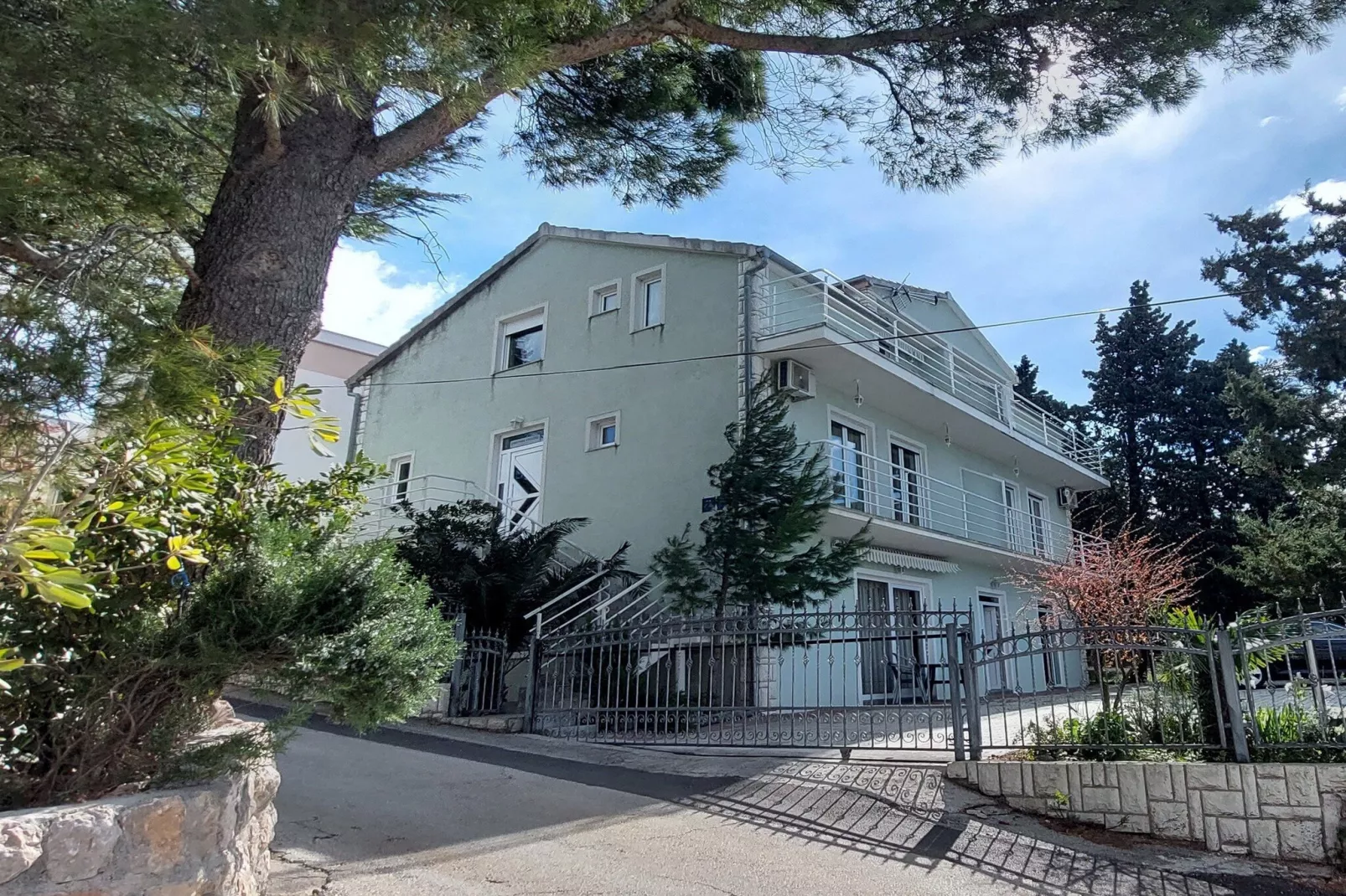 Apartments Smokvica - Superior One Bedroom Apartment with Balcony with Sea View (Apartment 2)-Outdoor