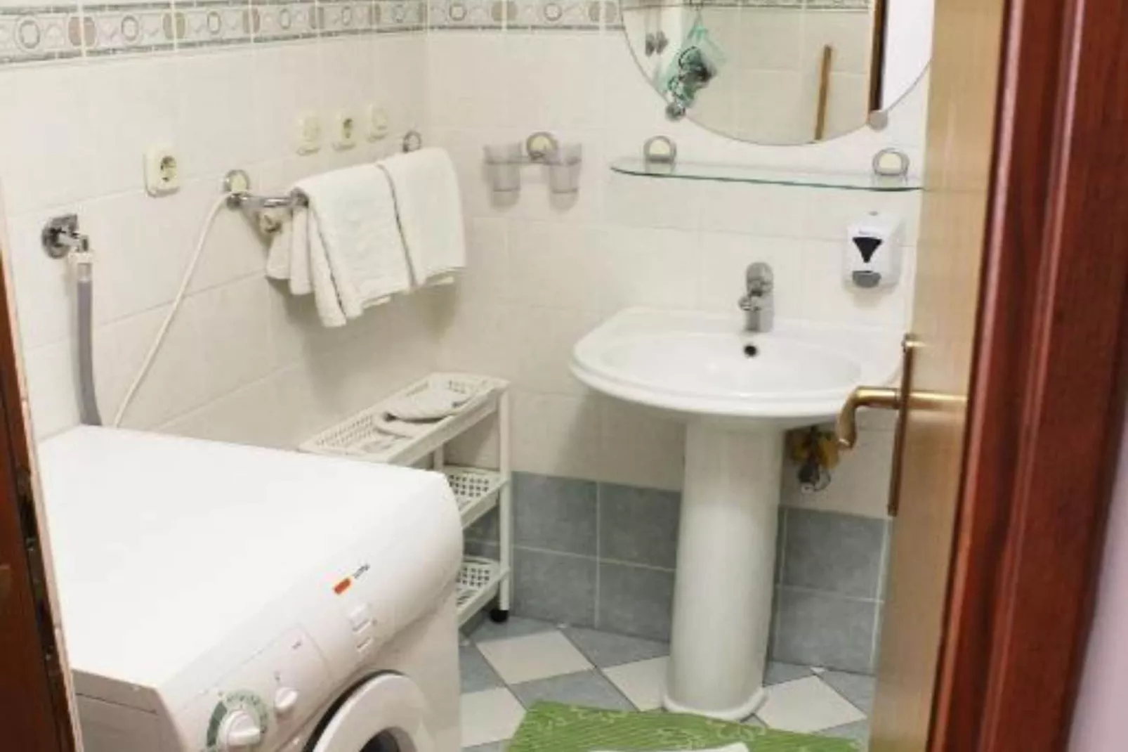 Apartments Pansion Franka 3* - Studio Apartment with Sea View - APT 1B-Bathroom