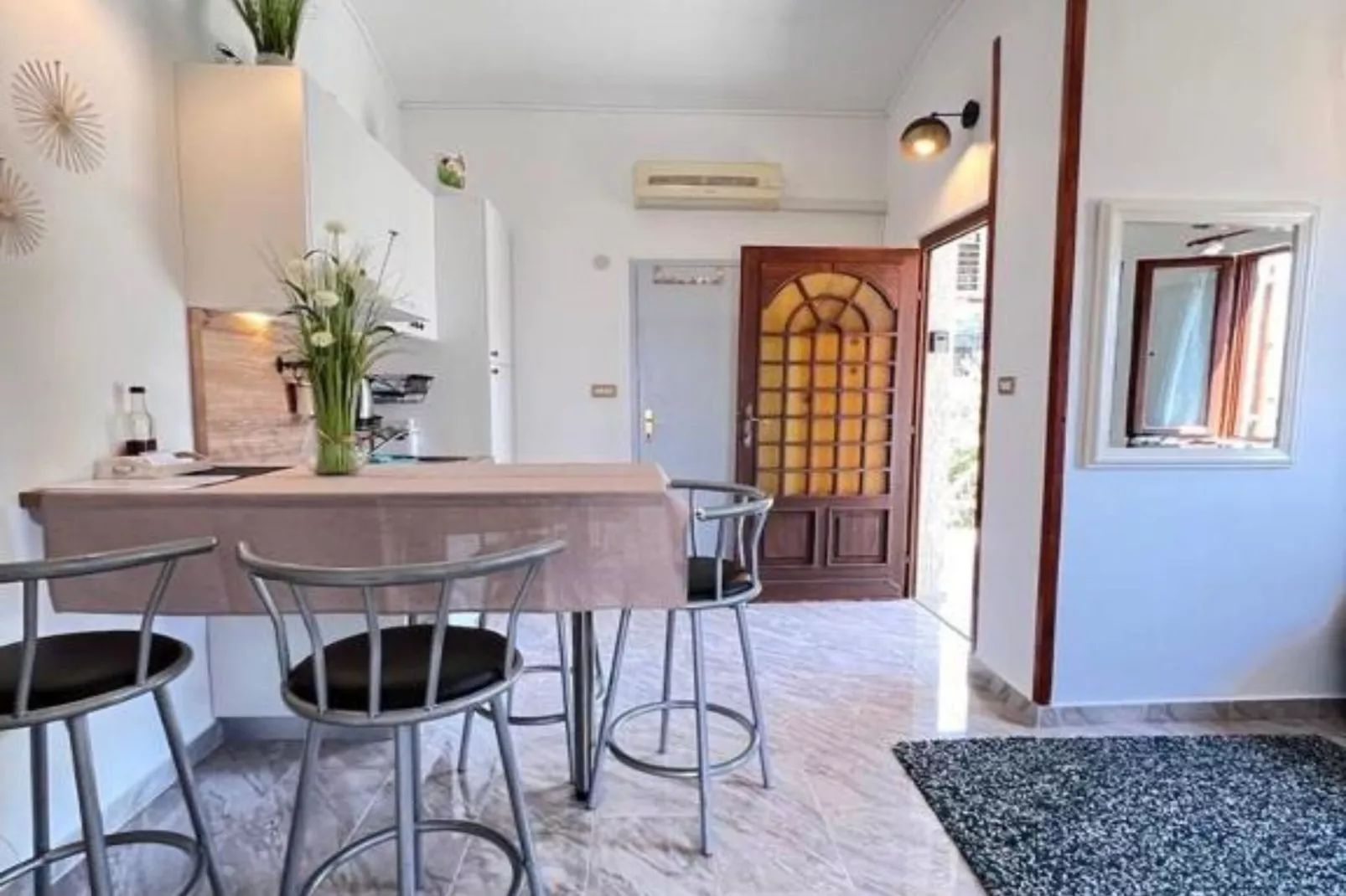 One-Bedroom Apartment With Sea View (B)-Bedroom