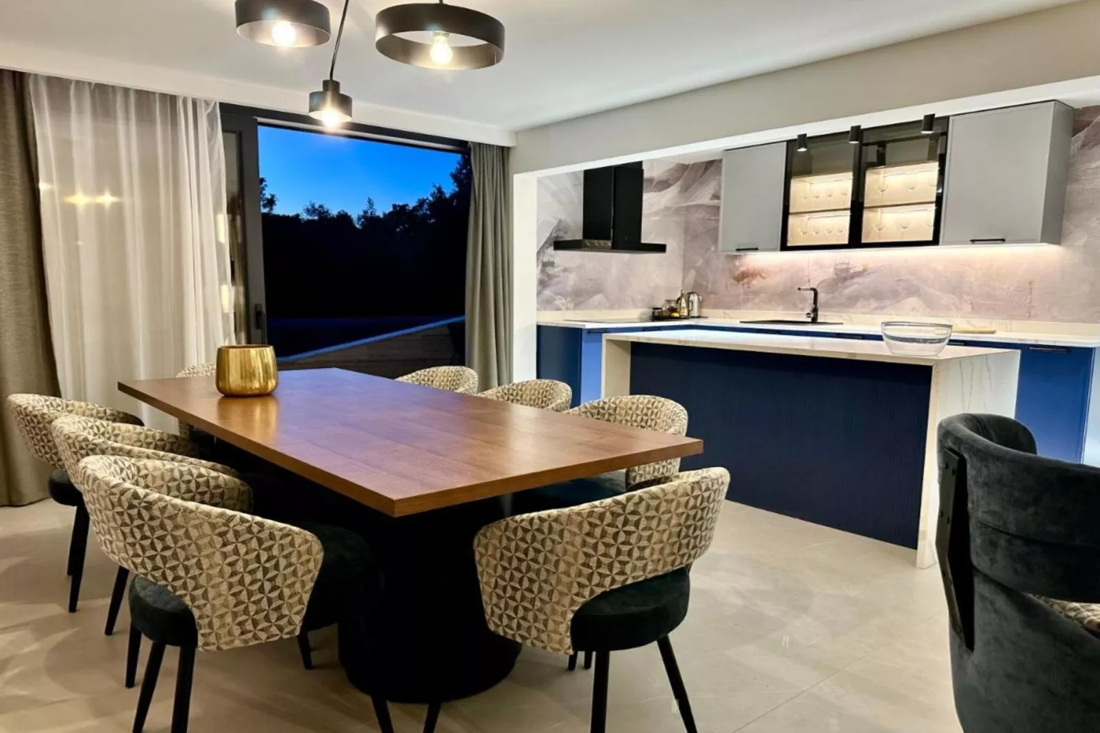 Leonarda Waterfront Residences-Two-Bedroom Apartment with private pool (The Bayfront One) -S5-Kitchen