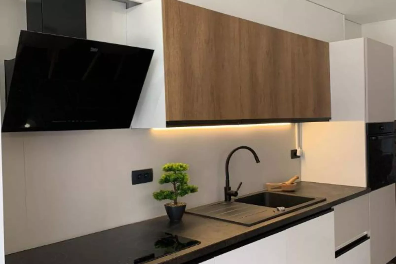 Luxury Apartment Ivo  with Jacuzzi near the beach - Two Bedroom Apartment-Kitchen