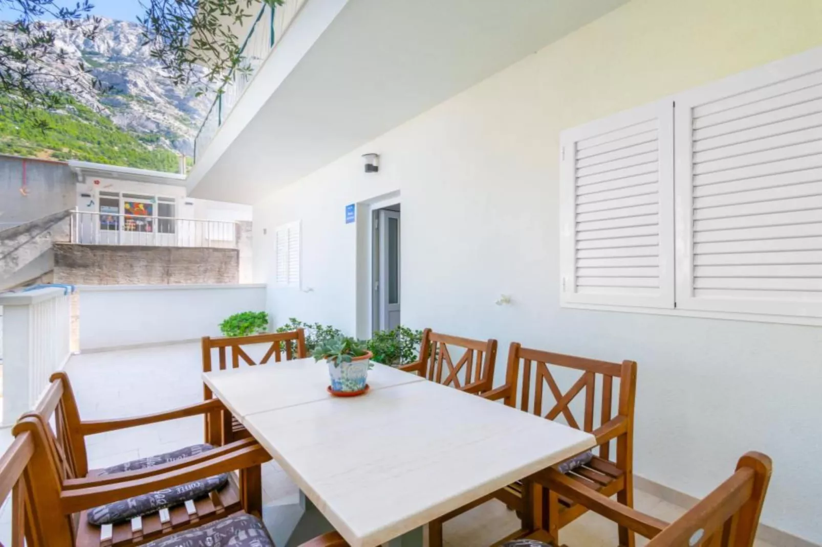 Apartment Pavlov - Three Bedroom Apartment with Terrace-Terrace balcony