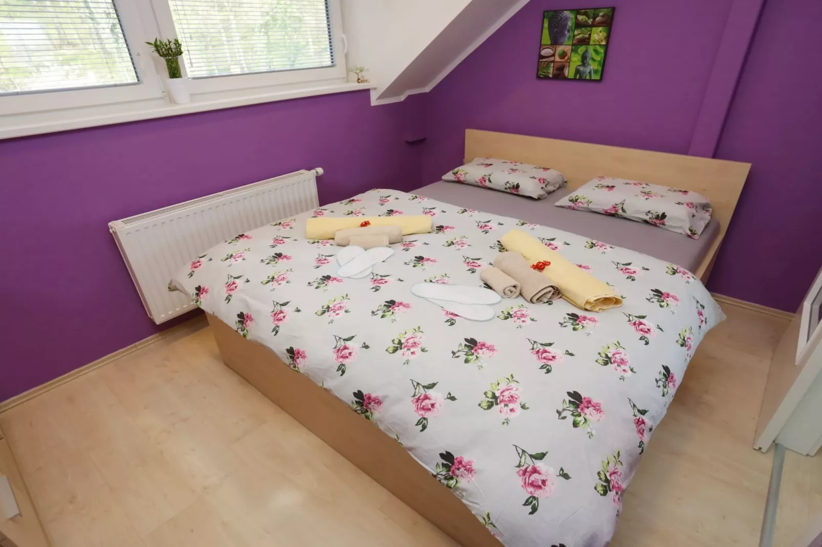 Elegant and Stylish Retreat Apartments with Terrace - Three Bedroom Apartment with Terrace-Chambre