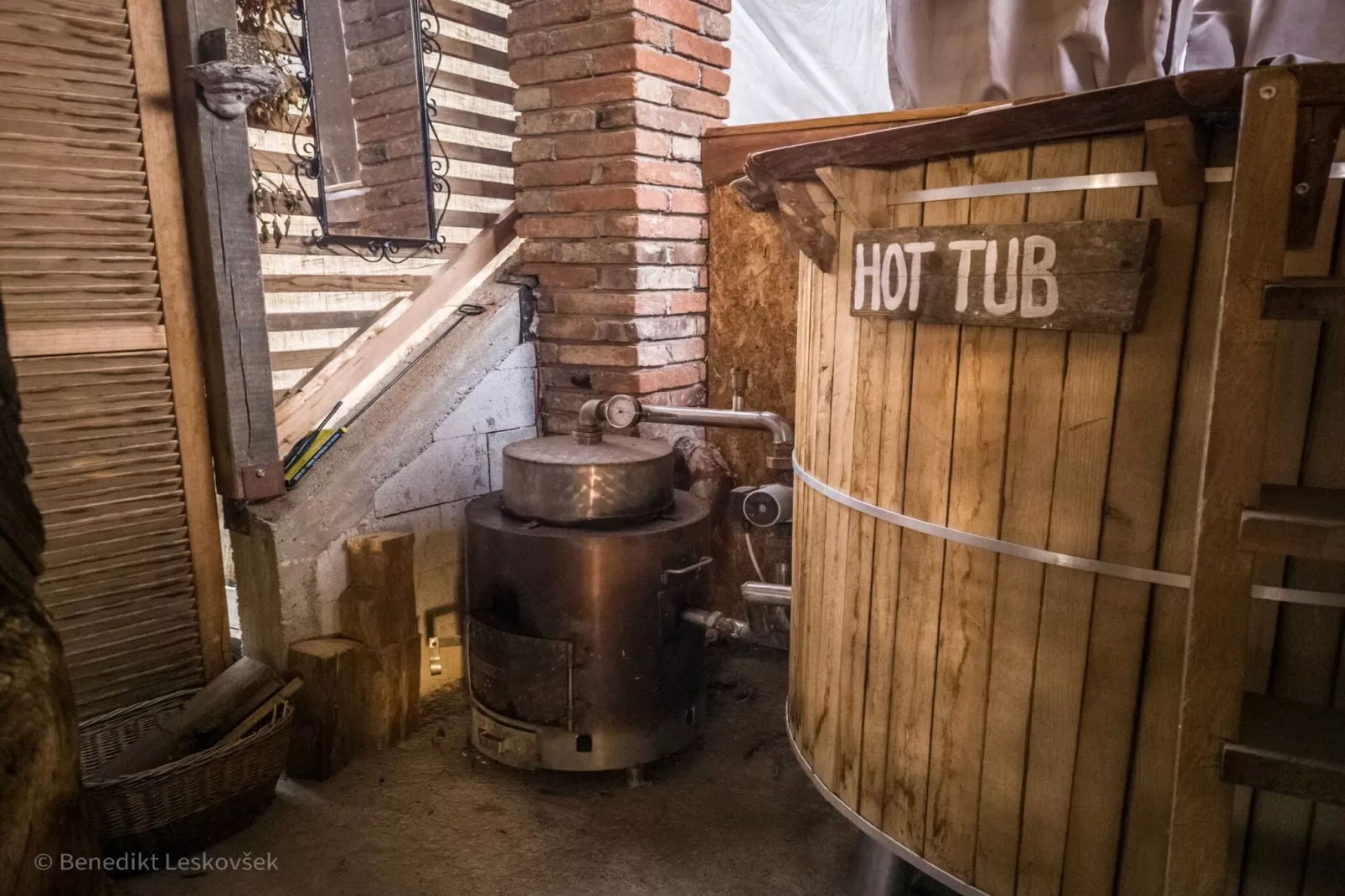 Rustic Refuge Glamping with Hot-Tub and Sauna - Double room with Terrace-Bathroom