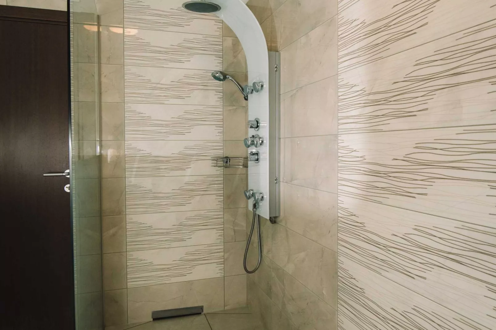 Bled Prestigious and Stylish Apartments - Classic Studio Apartment  with Terrace (owner 1)-Bathroom