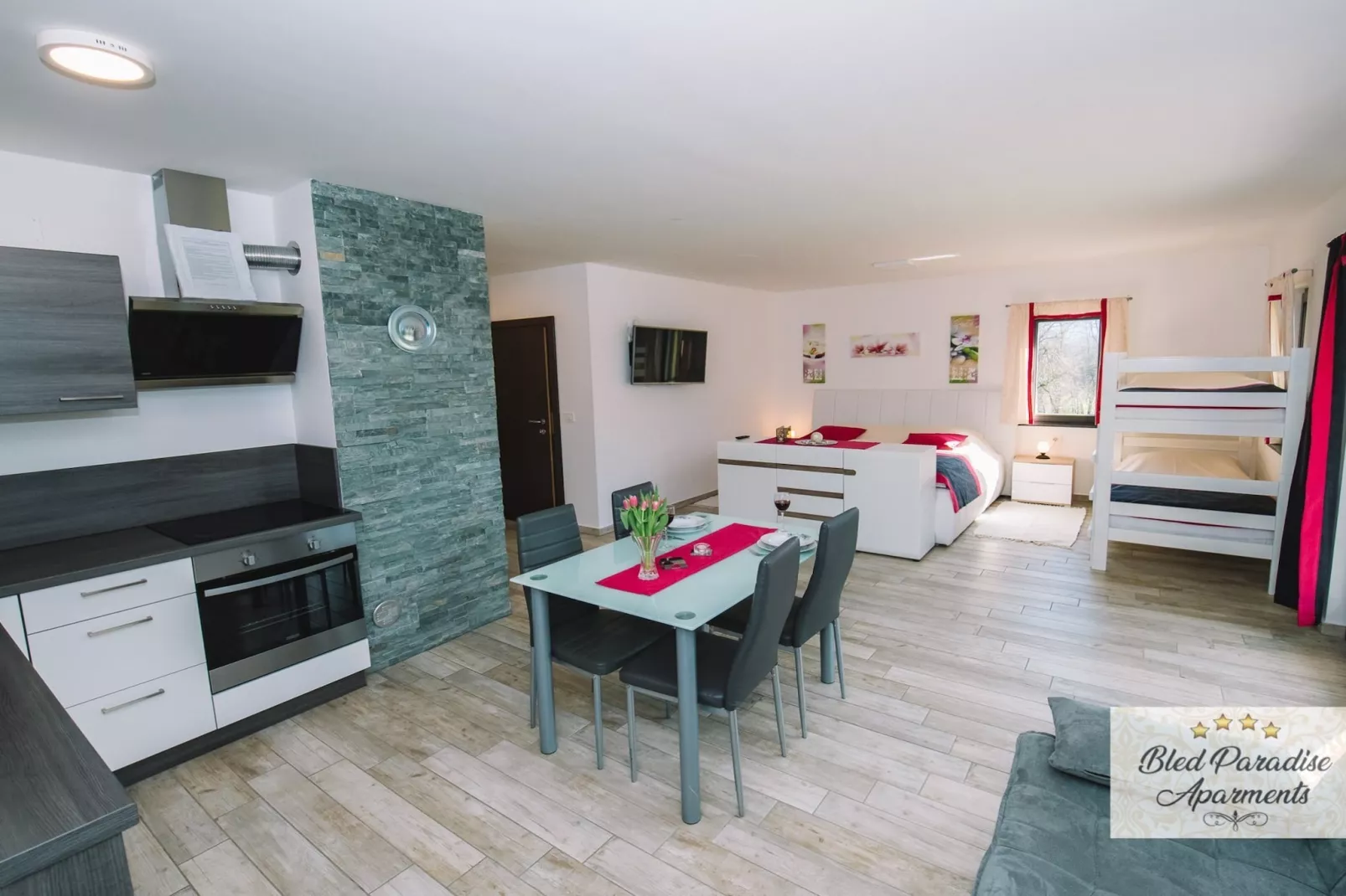 Bled Prestigious and Stylish Apartments - Standard Studio Apartment with Terrace (owner 2)-Bedroom