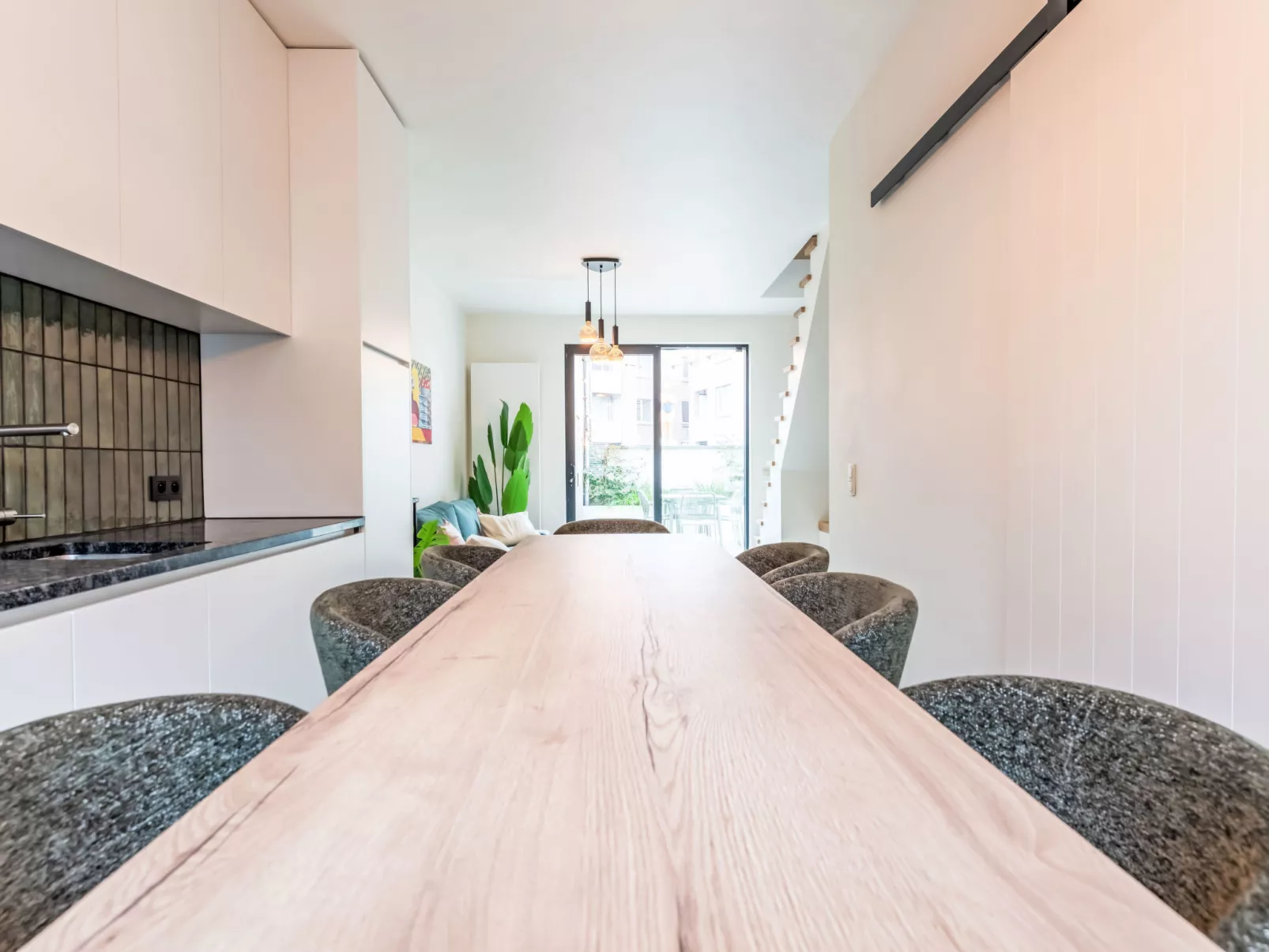 Lili's with terrace-Dedans