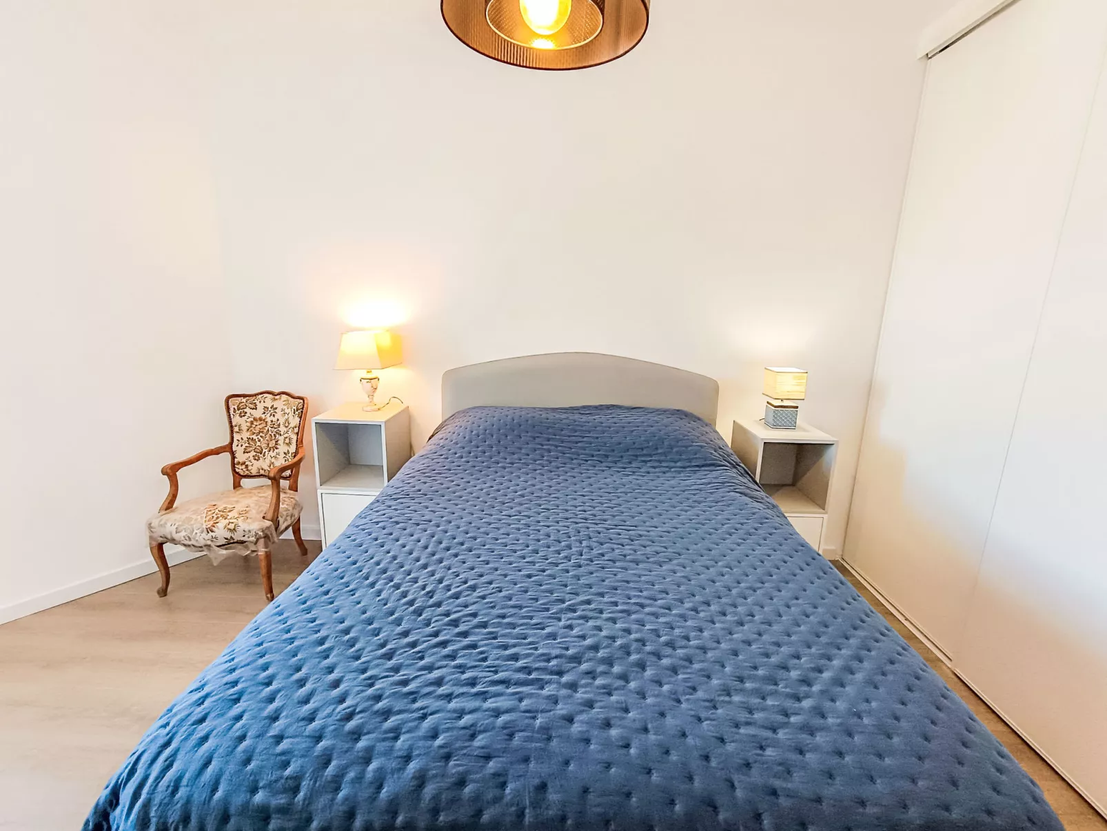 Le Victor Hugo-Dedans