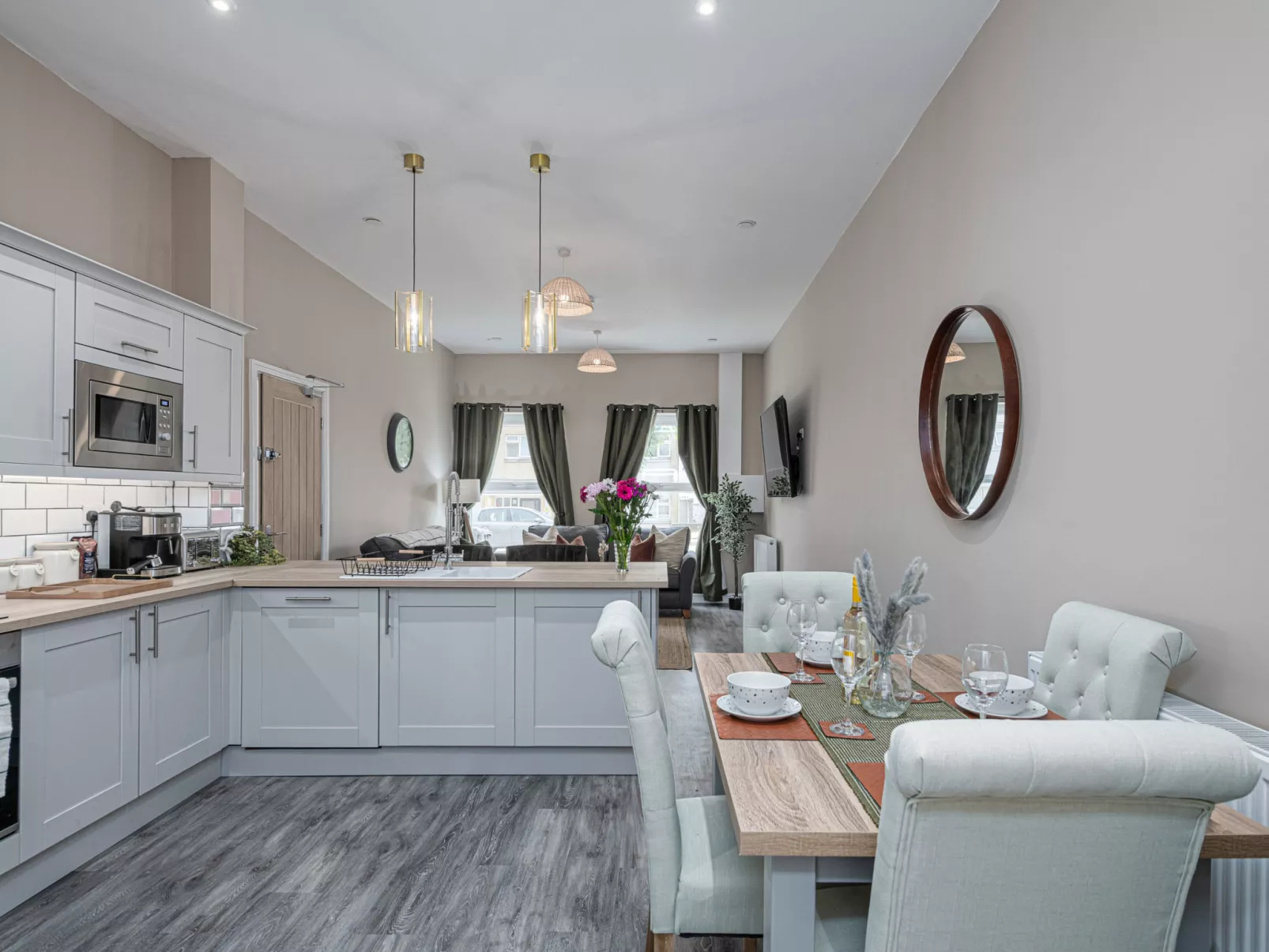 Peace Retreats Apartment - Pwllheli-Dedans