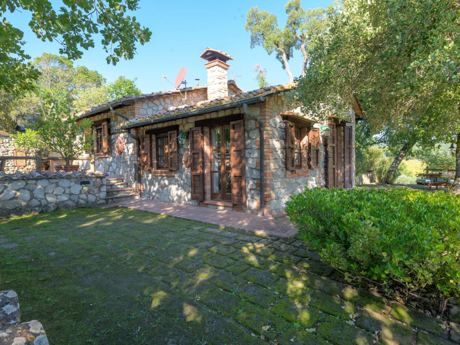 Sottopoggetto-Dehors